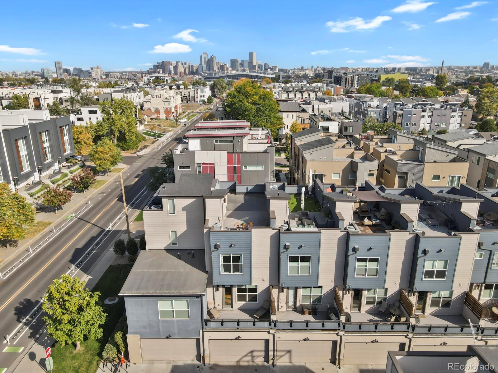 3520 W 17th Avenue