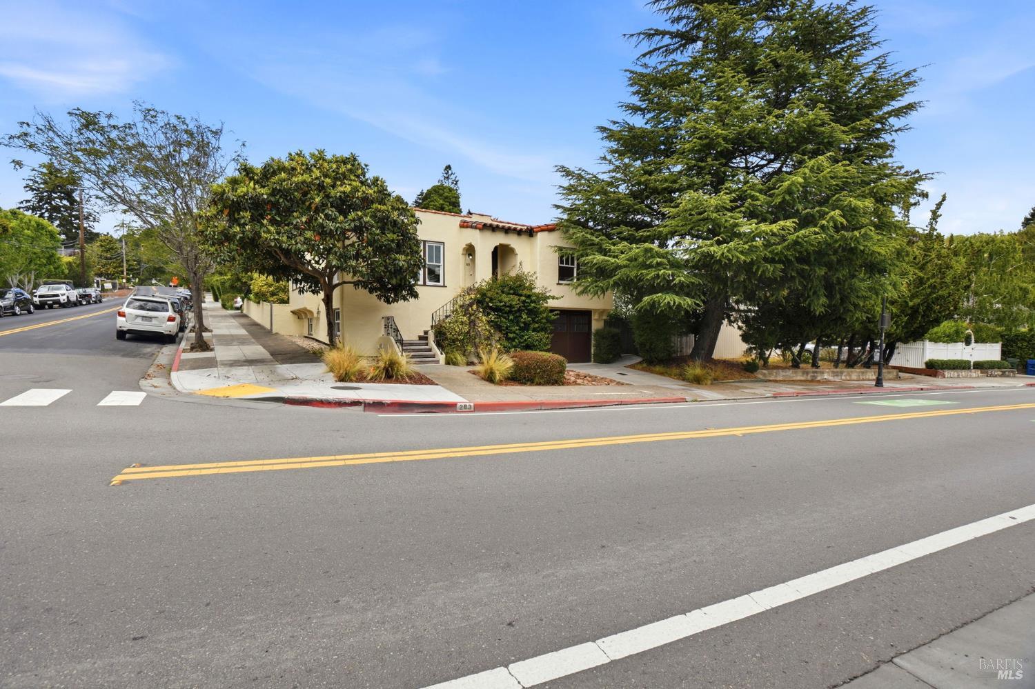 283 E. Blithedale Avenue