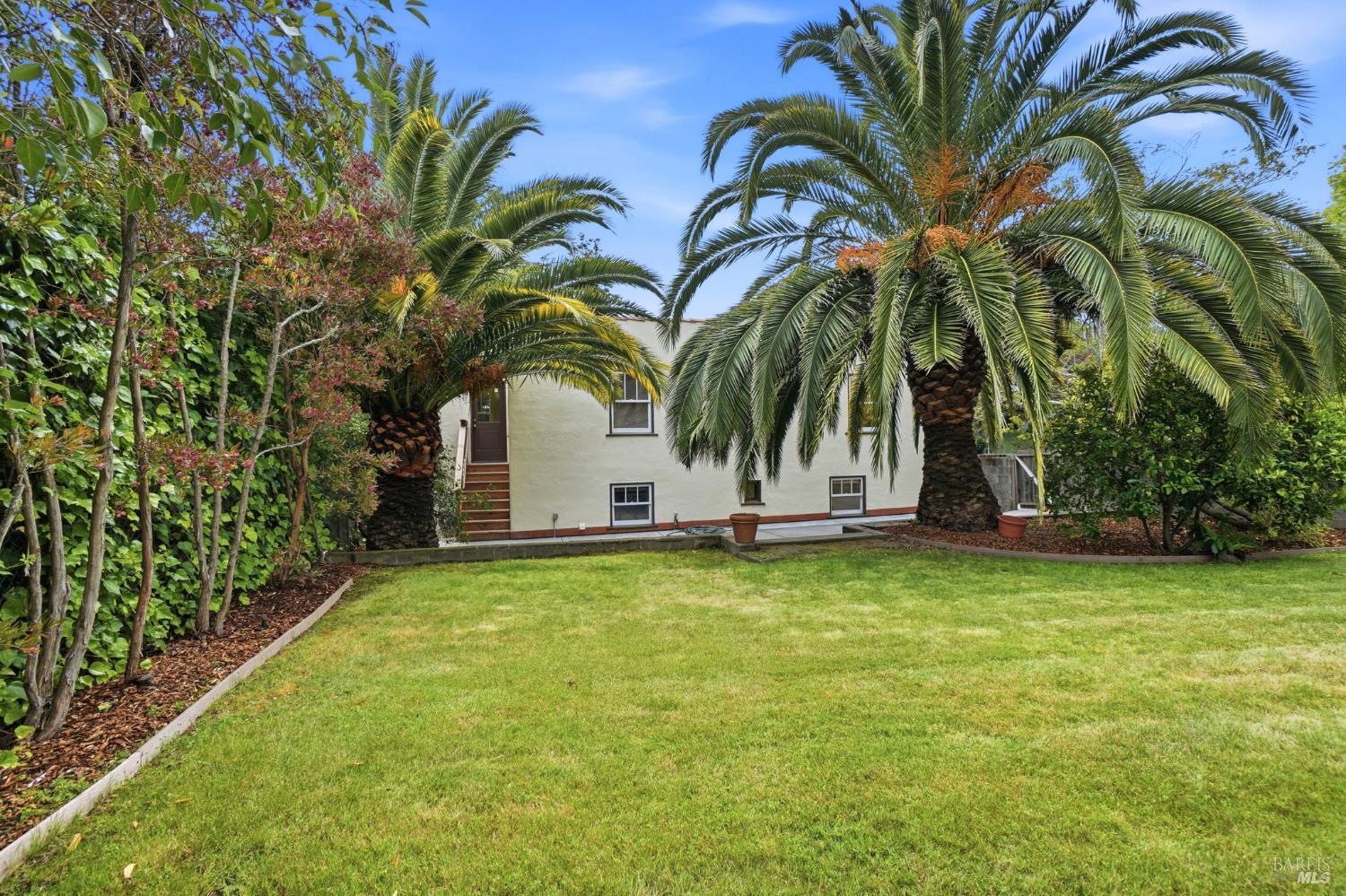 283 E. Blithedale Avenue
