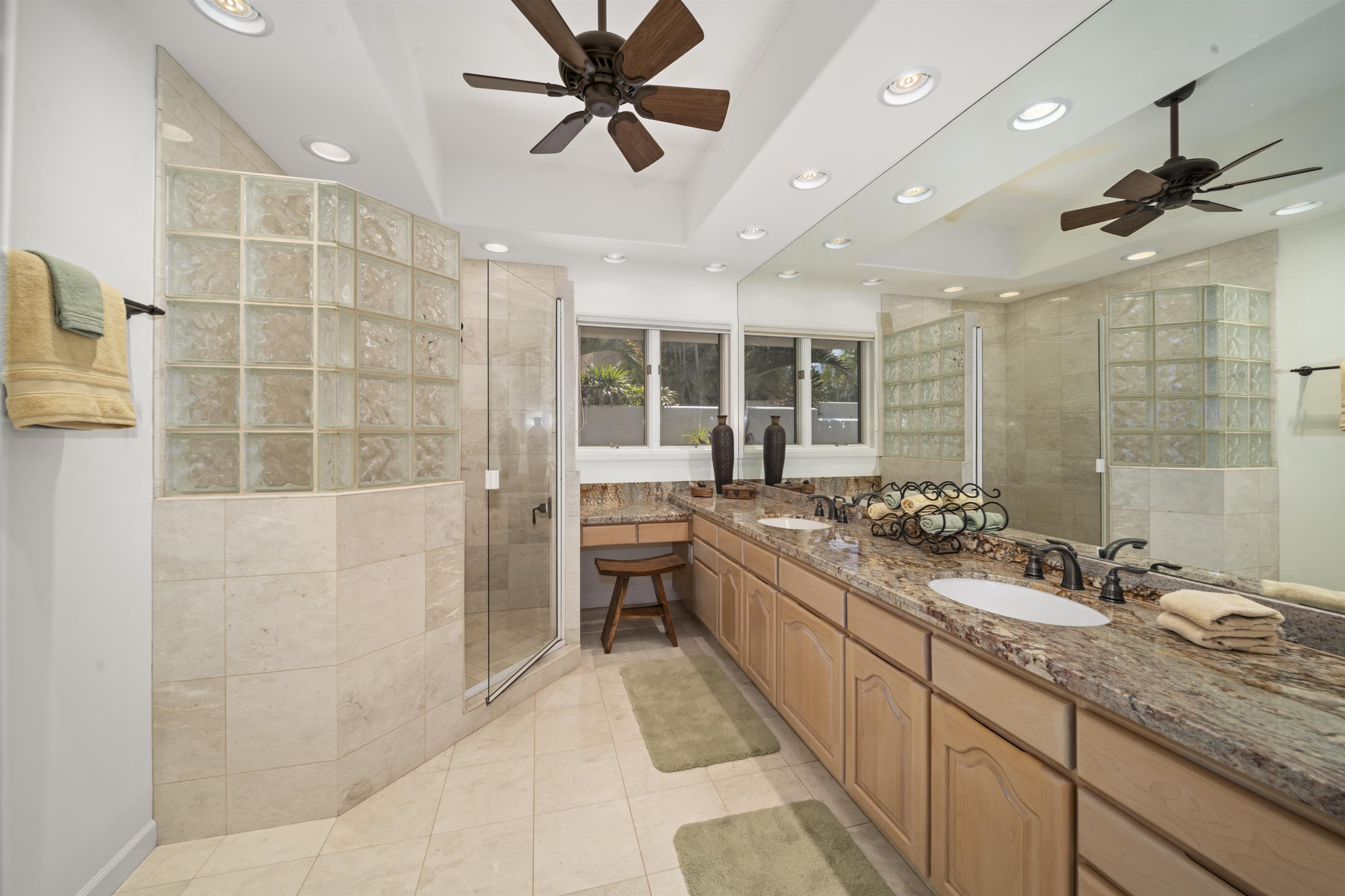 206 Heleuma Pl