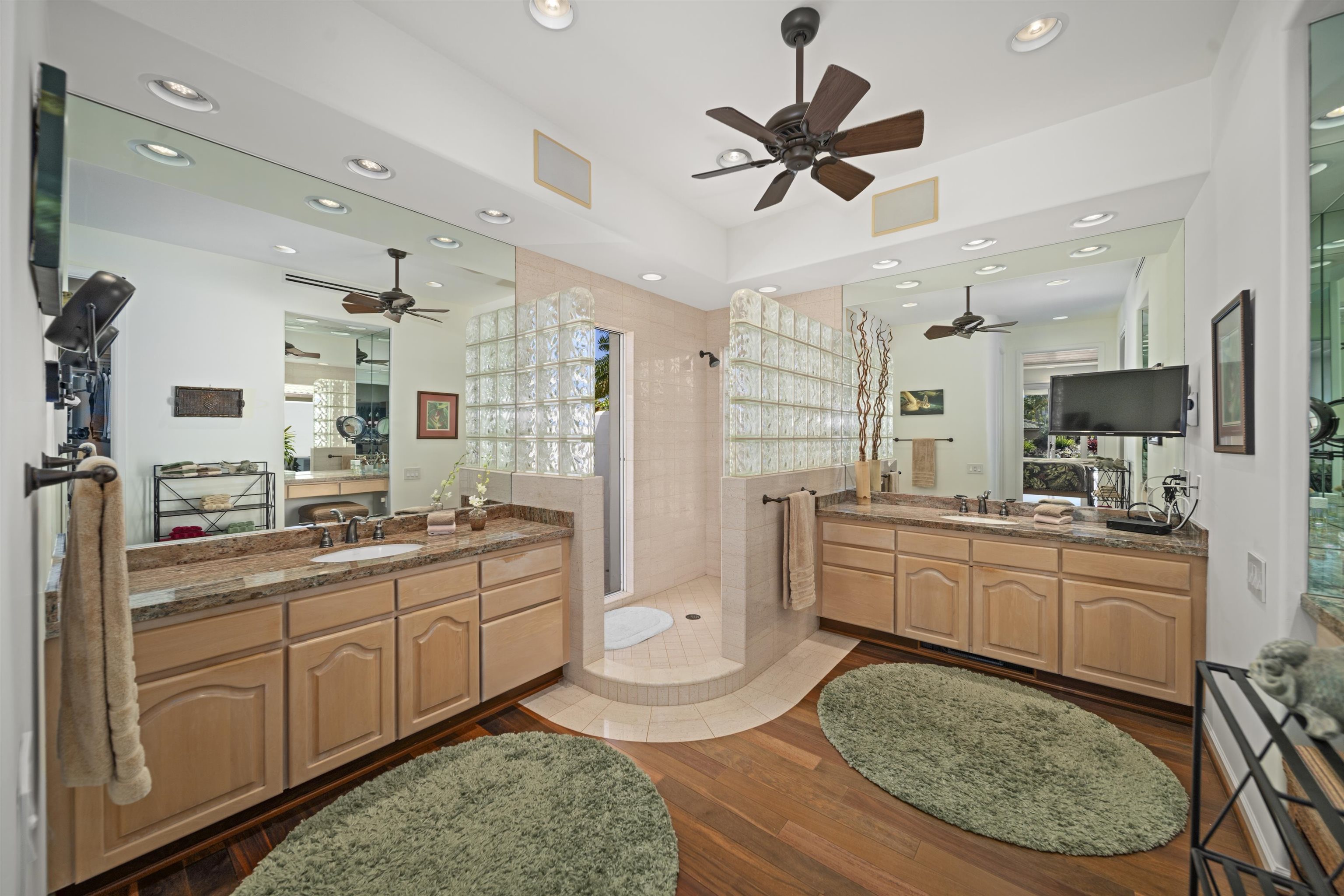 206 Heleuma Pl