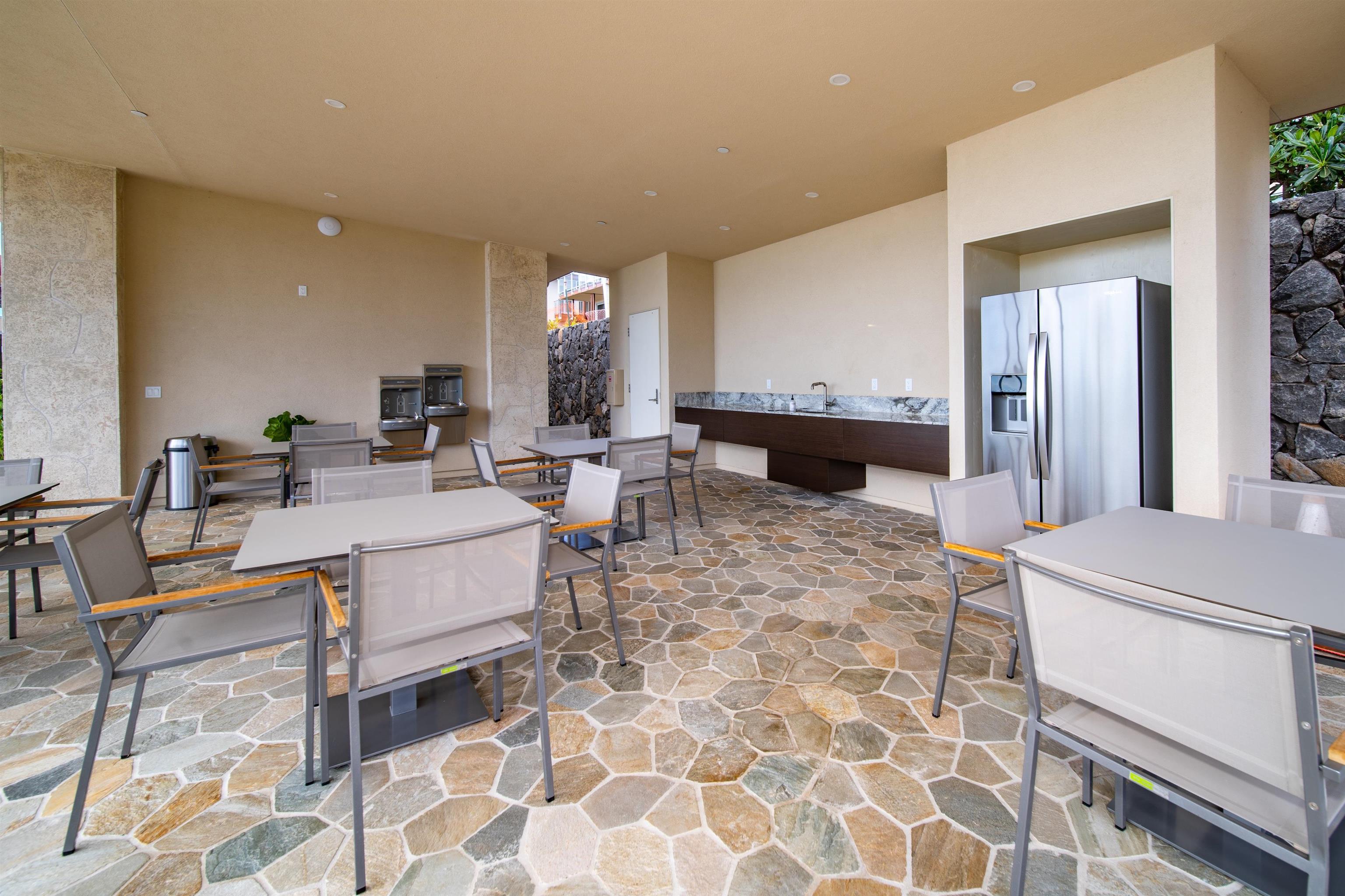 137 Holomoana Way Unit: 4A