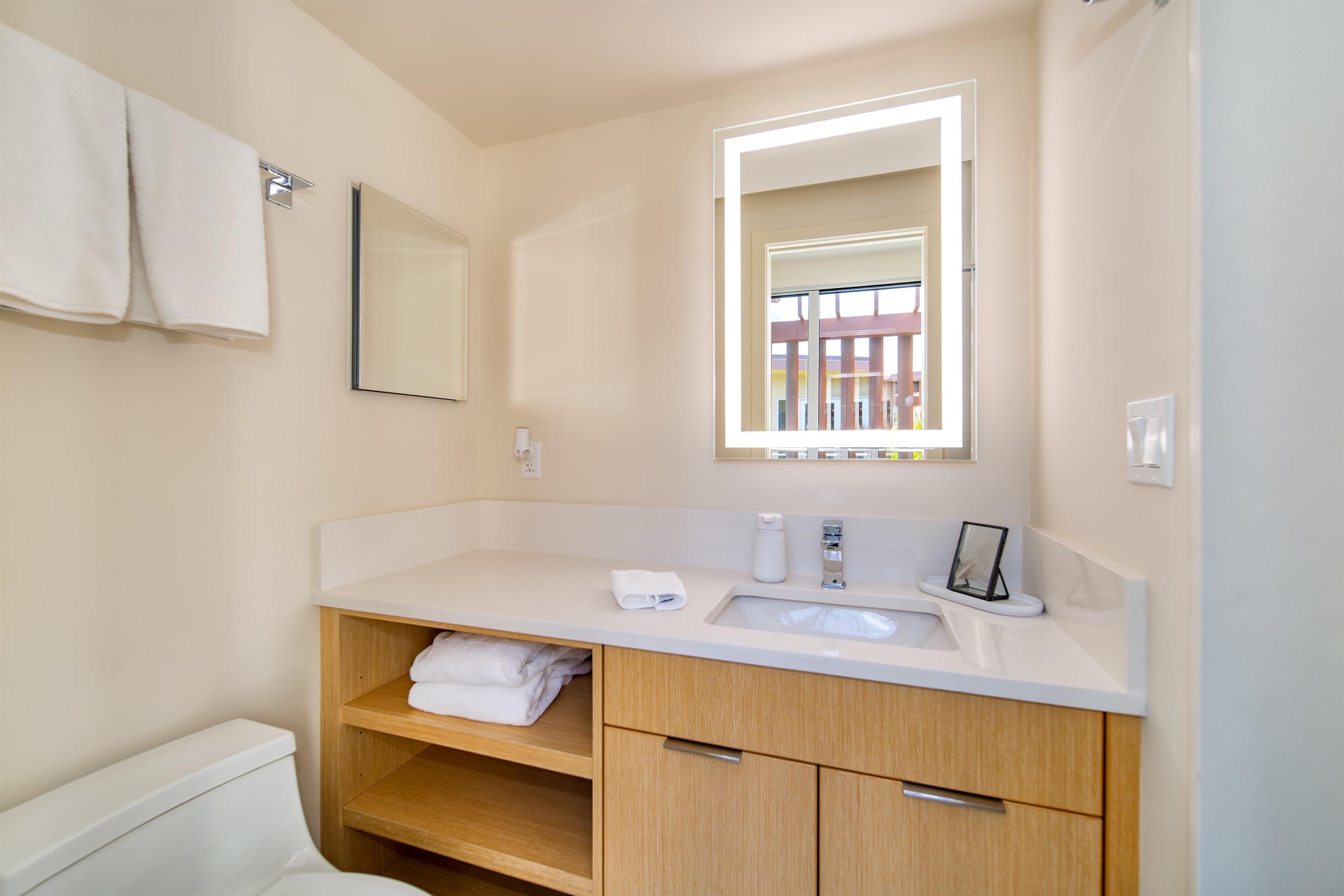 137 Holomoana Way Unit: 4A