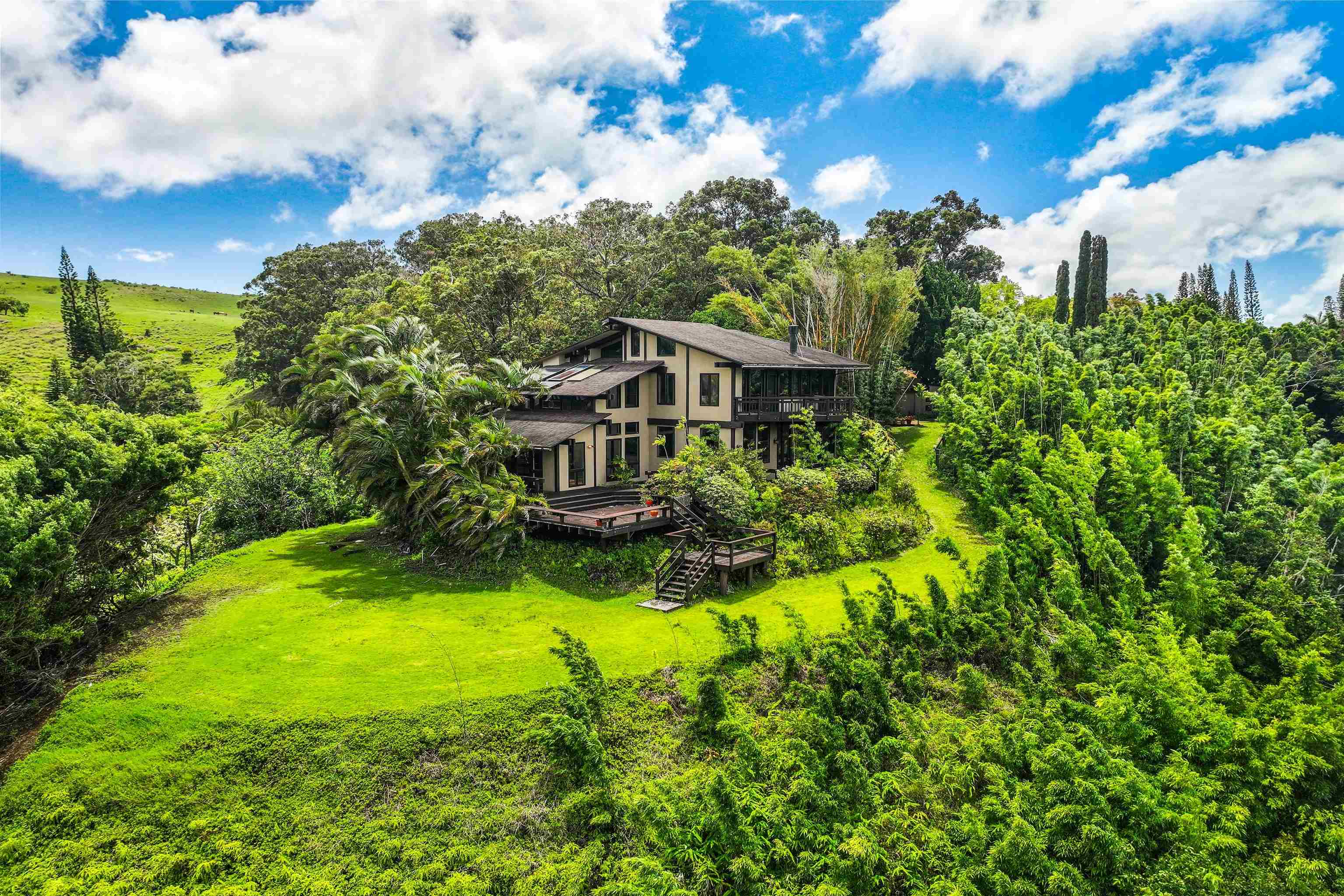 311 Awalau Rd