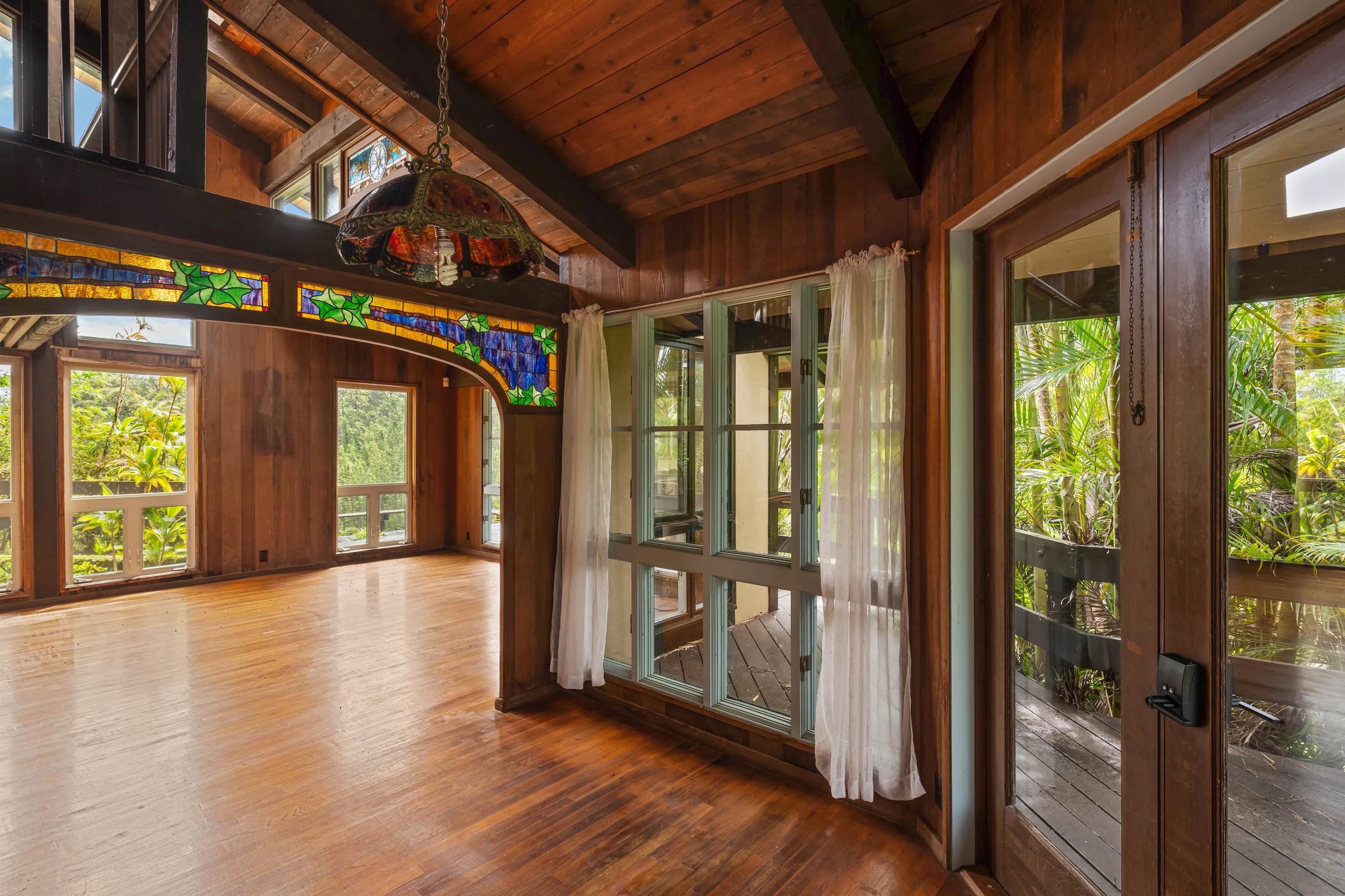 311 Awalau Rd
