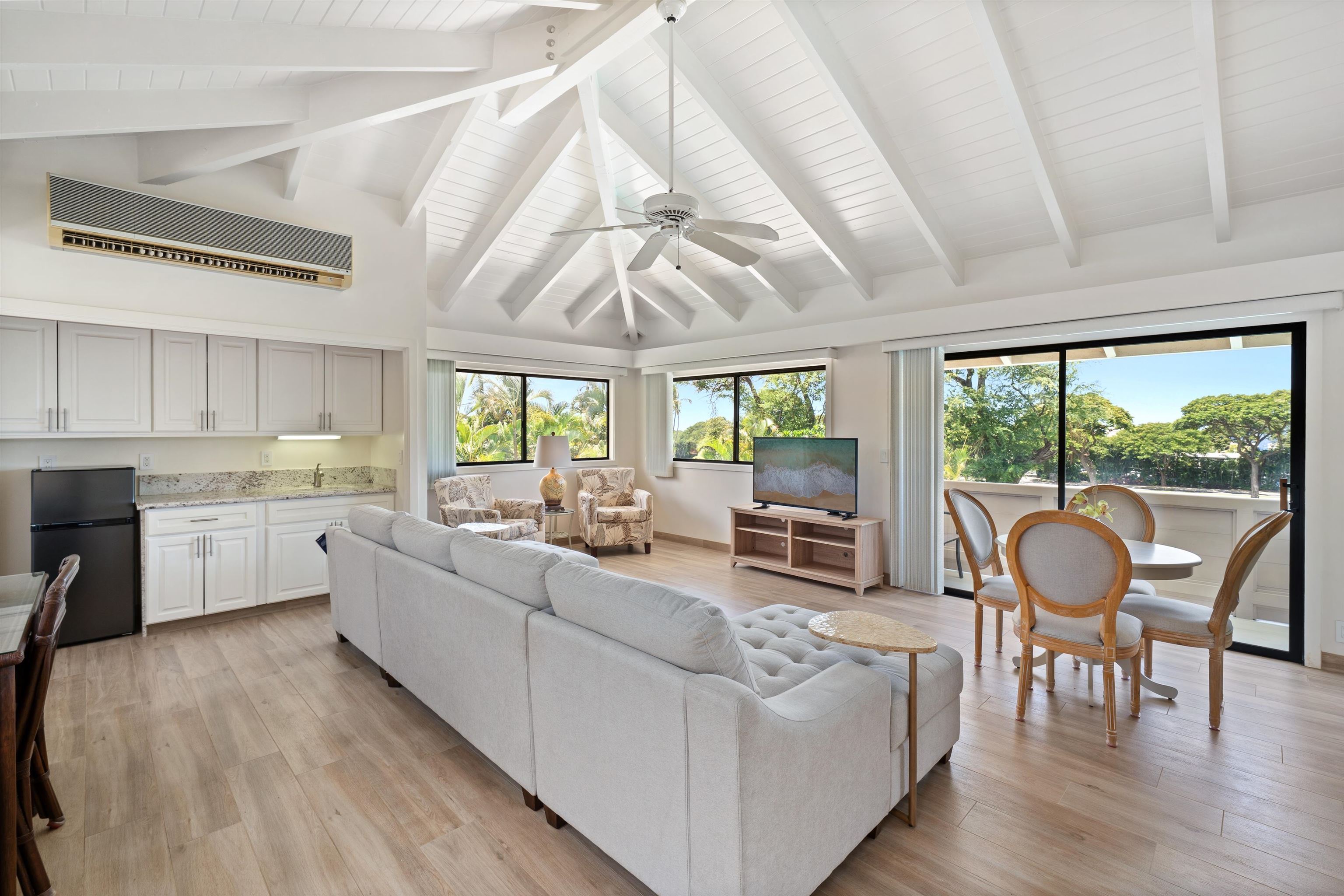 85 Hale Alii Pl