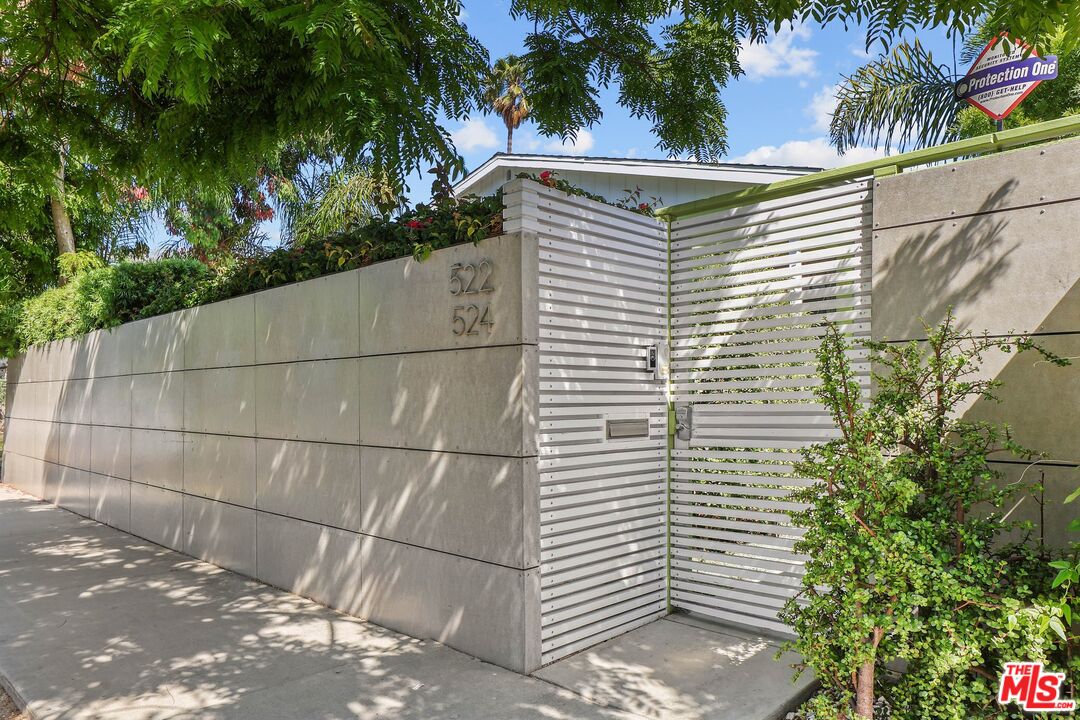 522 Westminster Ave.