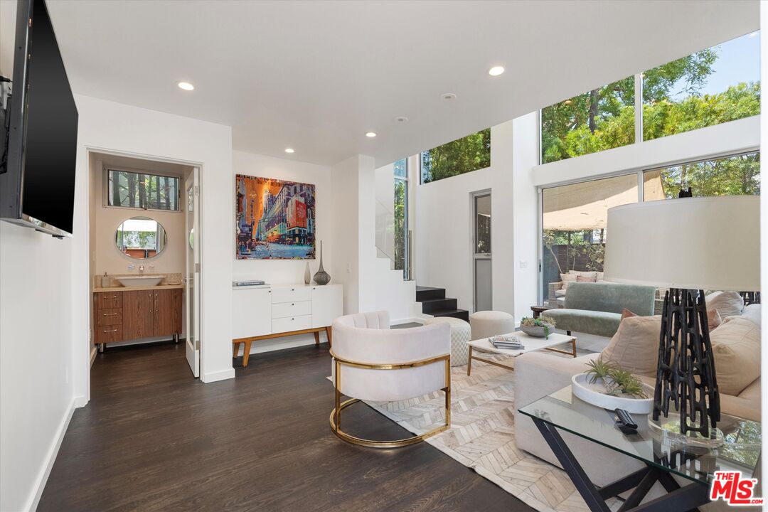 483 Carroll Canal Ct
