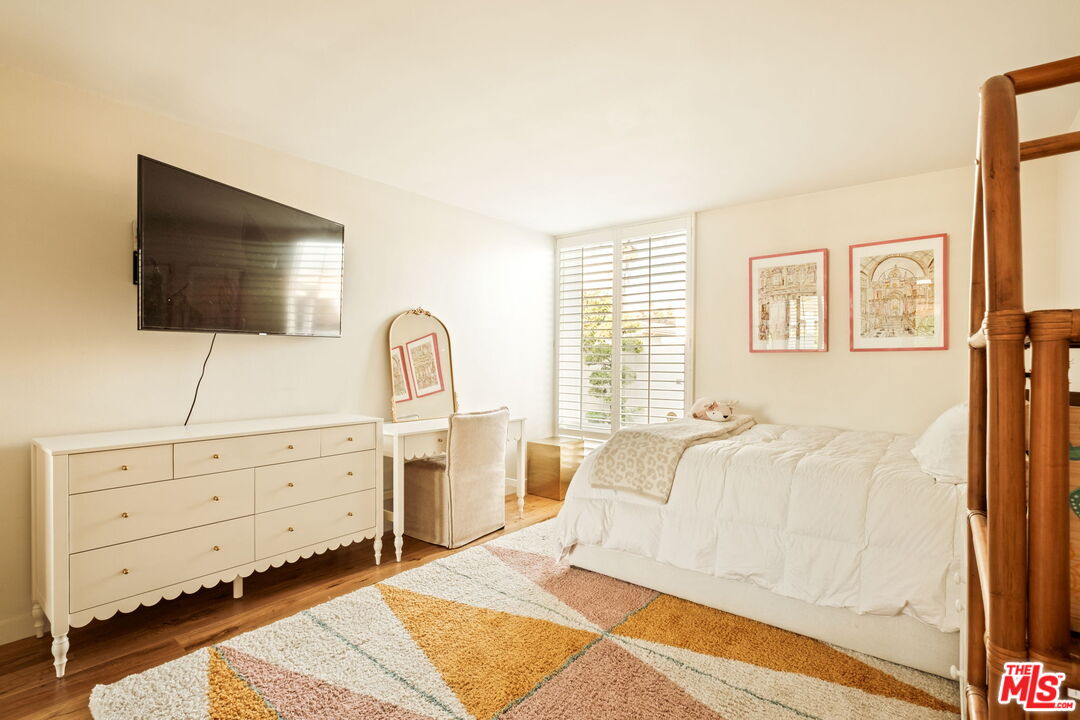 6641 Bedford Ave