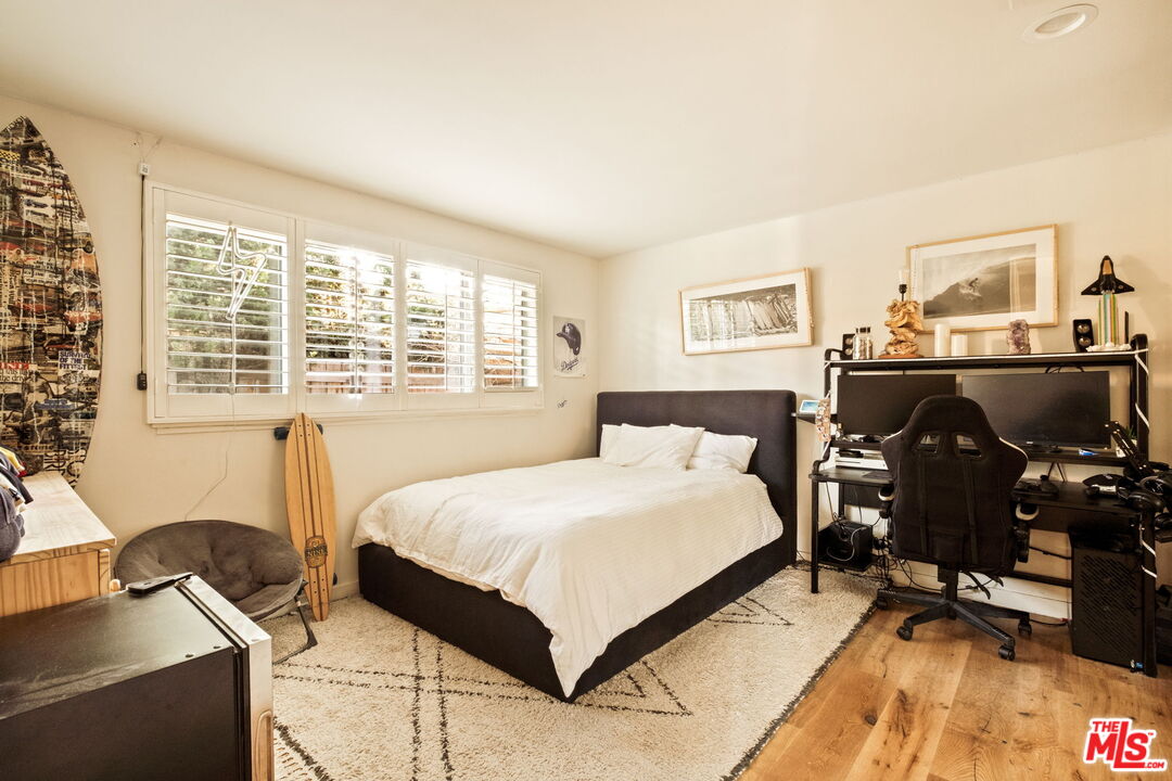 6641 Bedford Ave