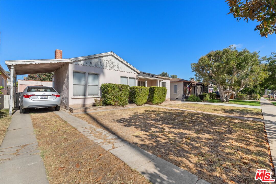 4410 Stewart Ave