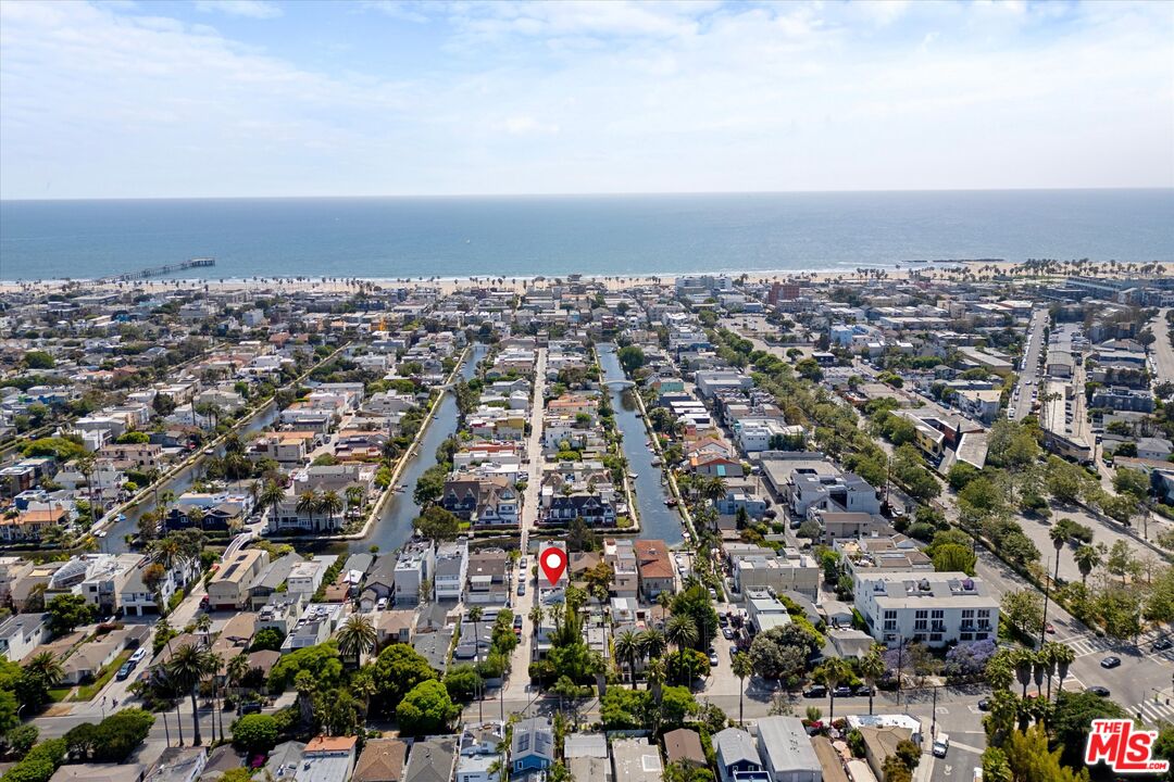 483 Carroll Canal Ct