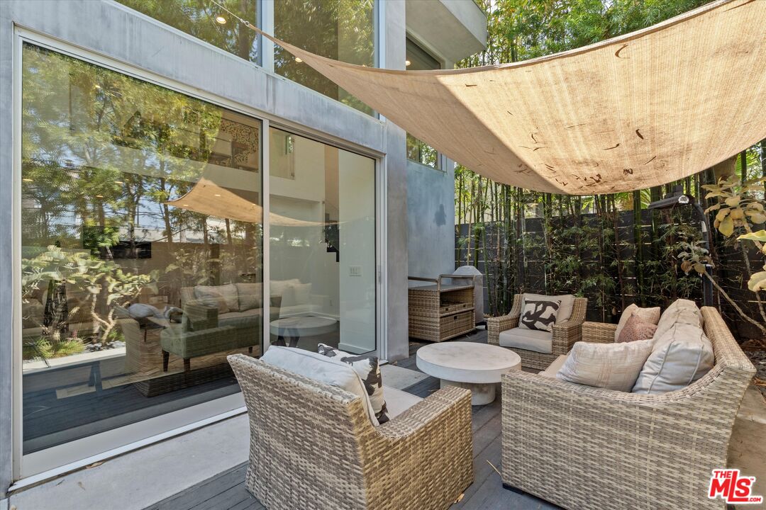 483 Carroll Canal Ct