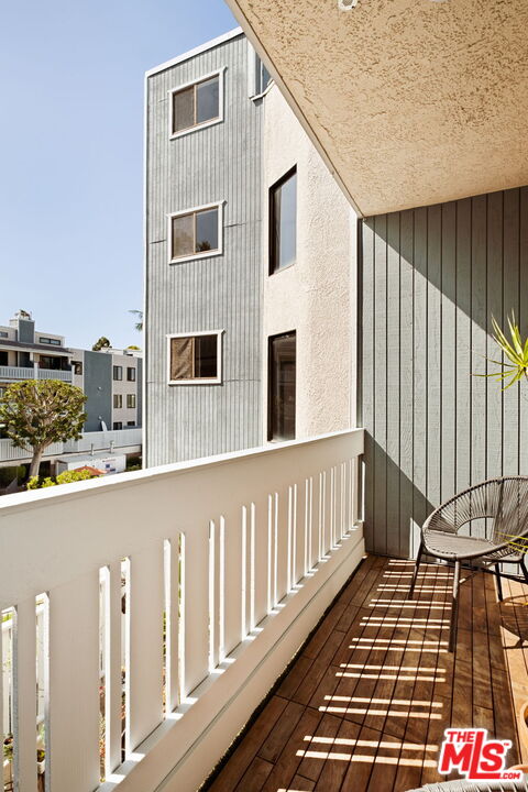 8160 Manitoba St Unit: 216