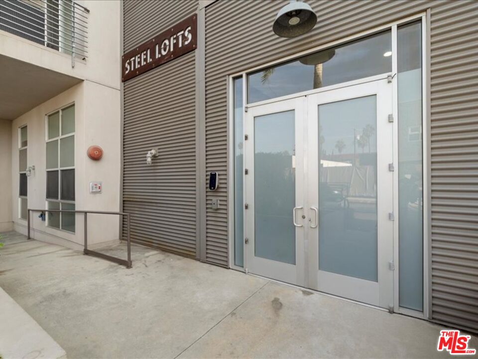 13320 Beach Ave Unit: 201