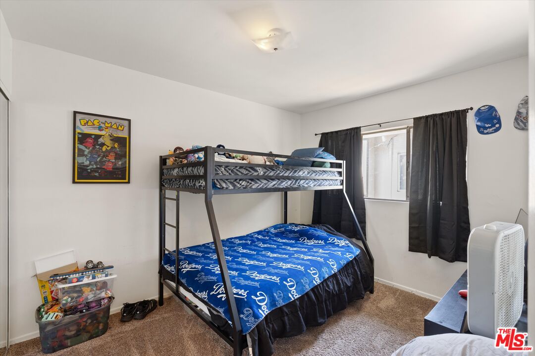 3728 Redondo Beach Blvd