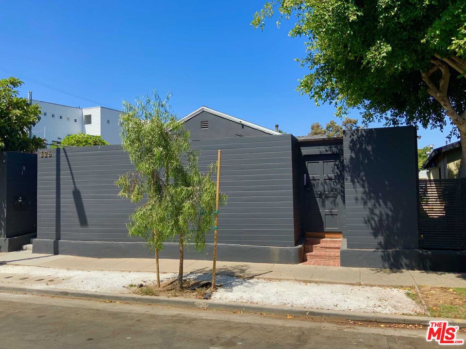 326 4th AVE Unit: B