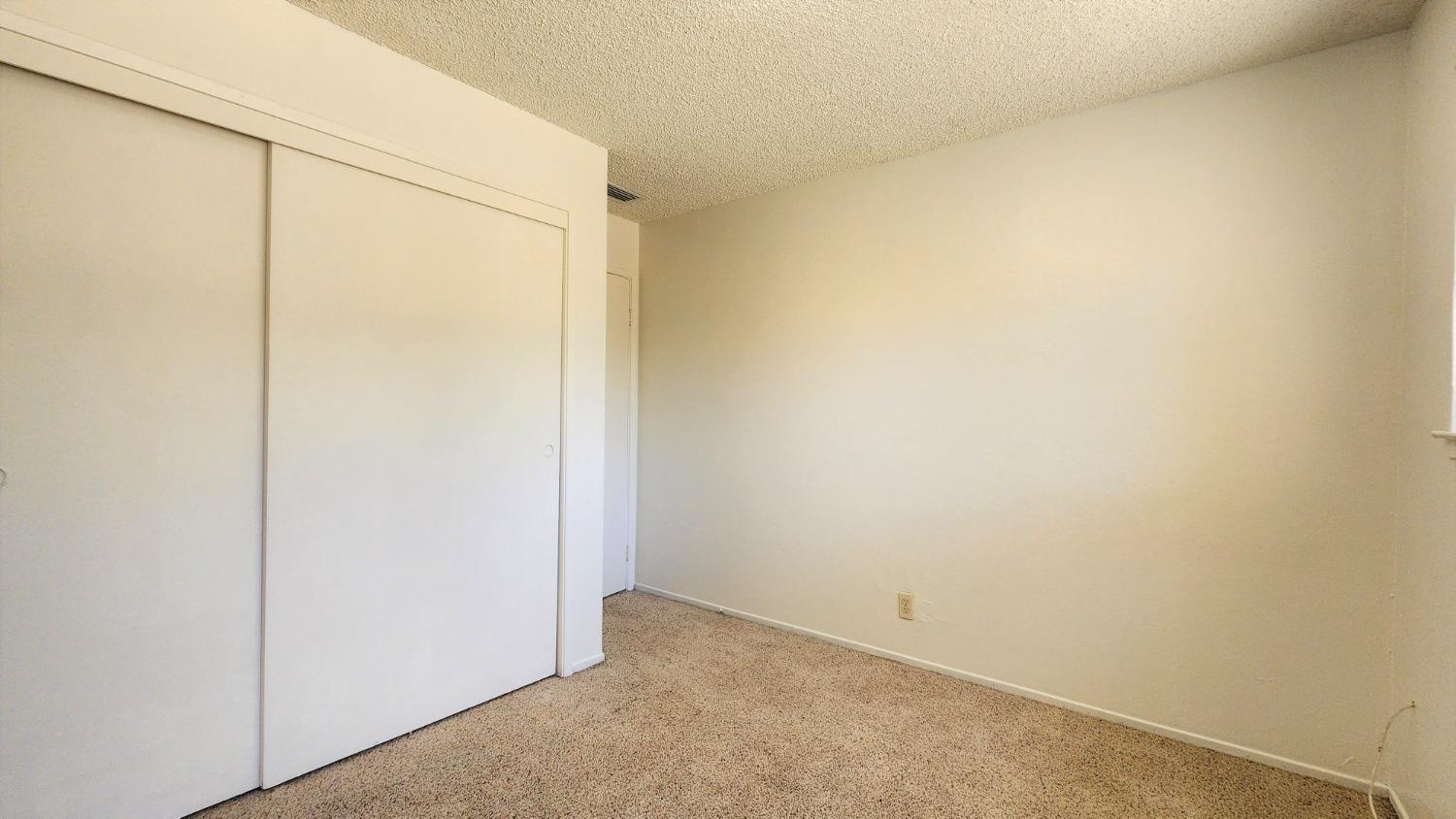 2720 Angeles Court