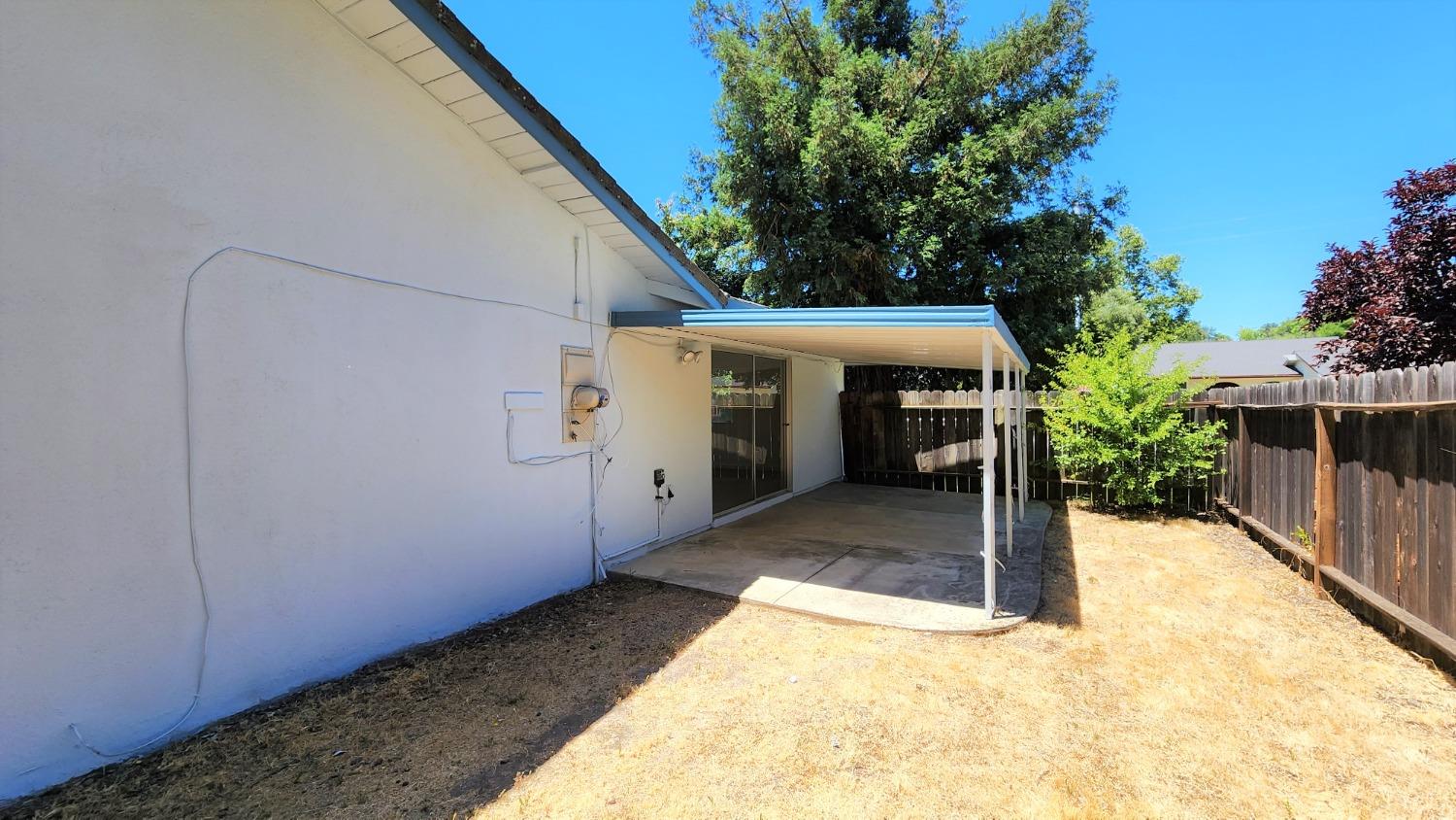 2720 Angeles Court
