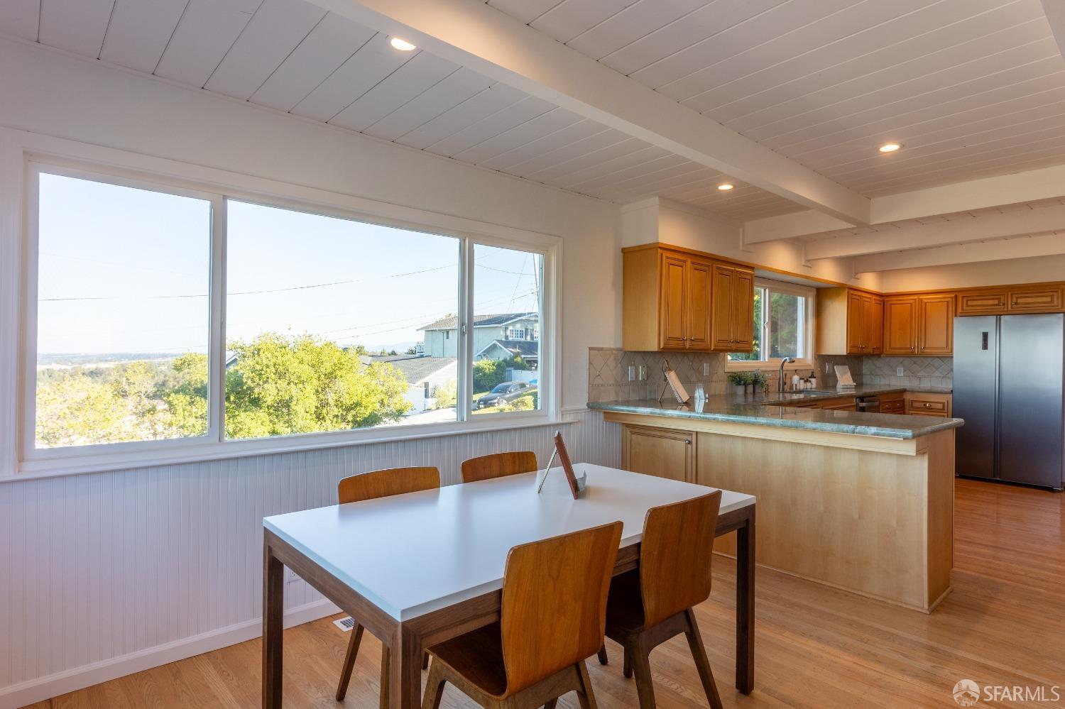 10 Granite Court