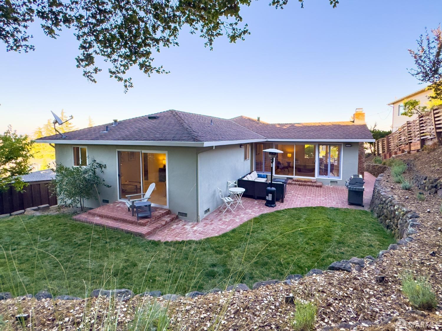 10 Granite Court