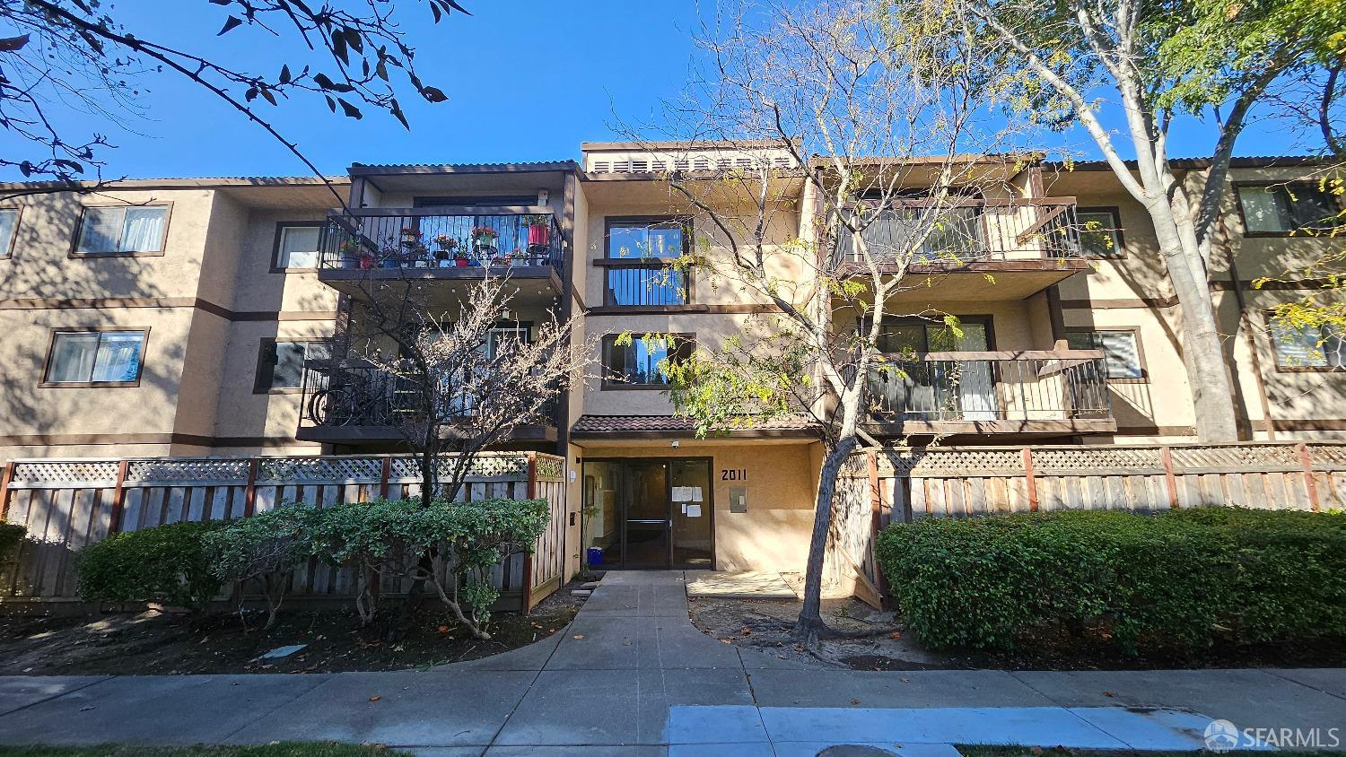 2011 Market Avenue # 324