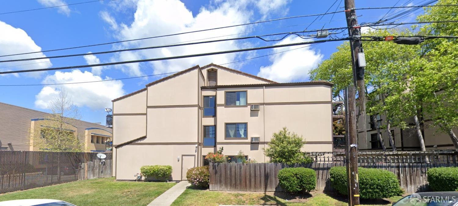 2011 Market Avenue # 324