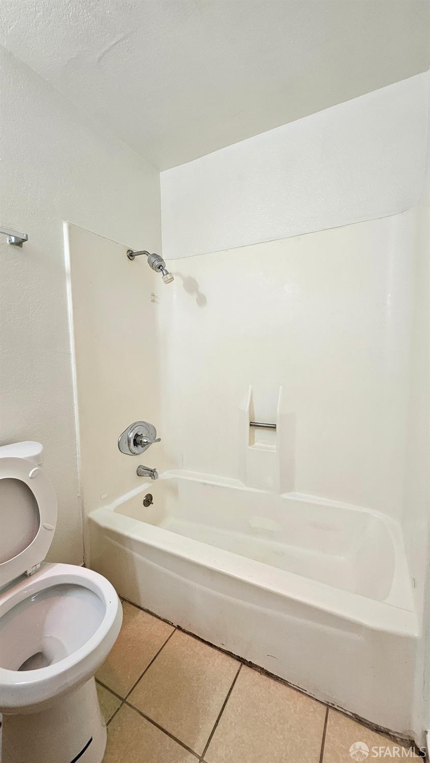 2011 Market Avenue # 324