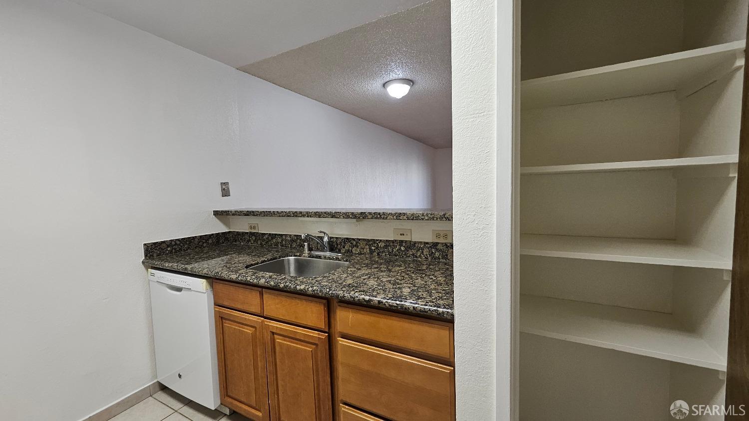 2011 Market Avenue # 324