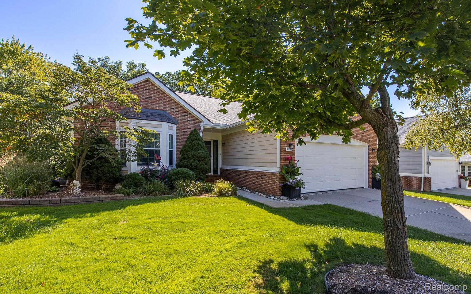 30796 Golden Ridge