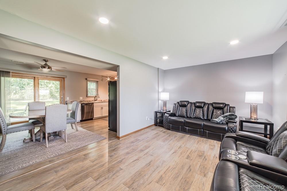 1034 Parkway
