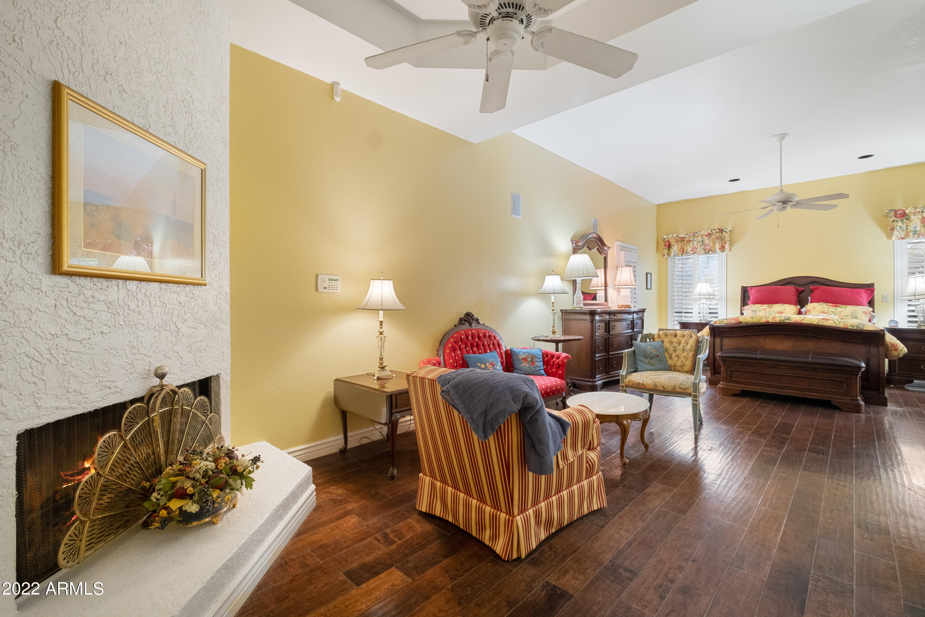 11438 N 54TH Place