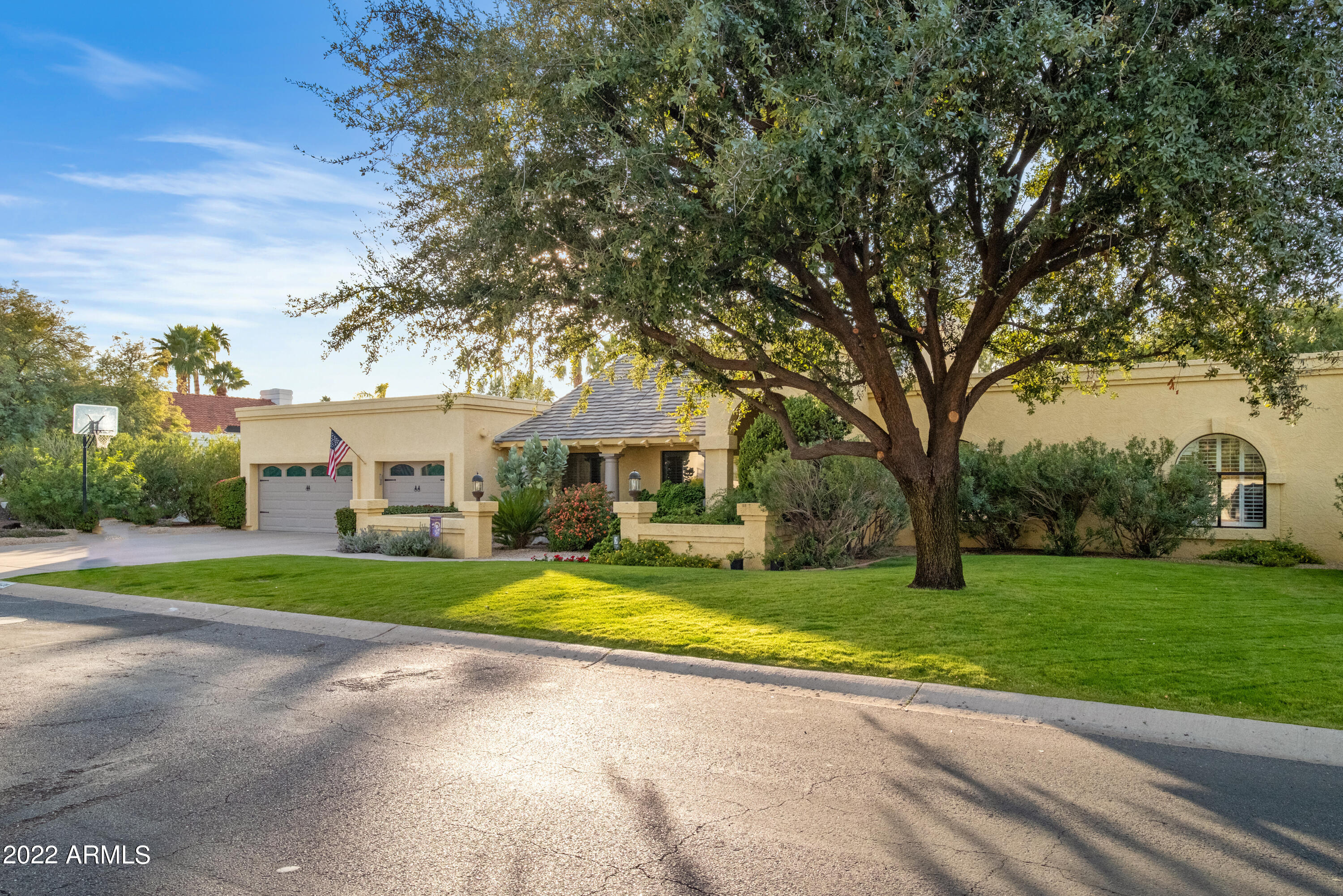11438 N 54TH Place