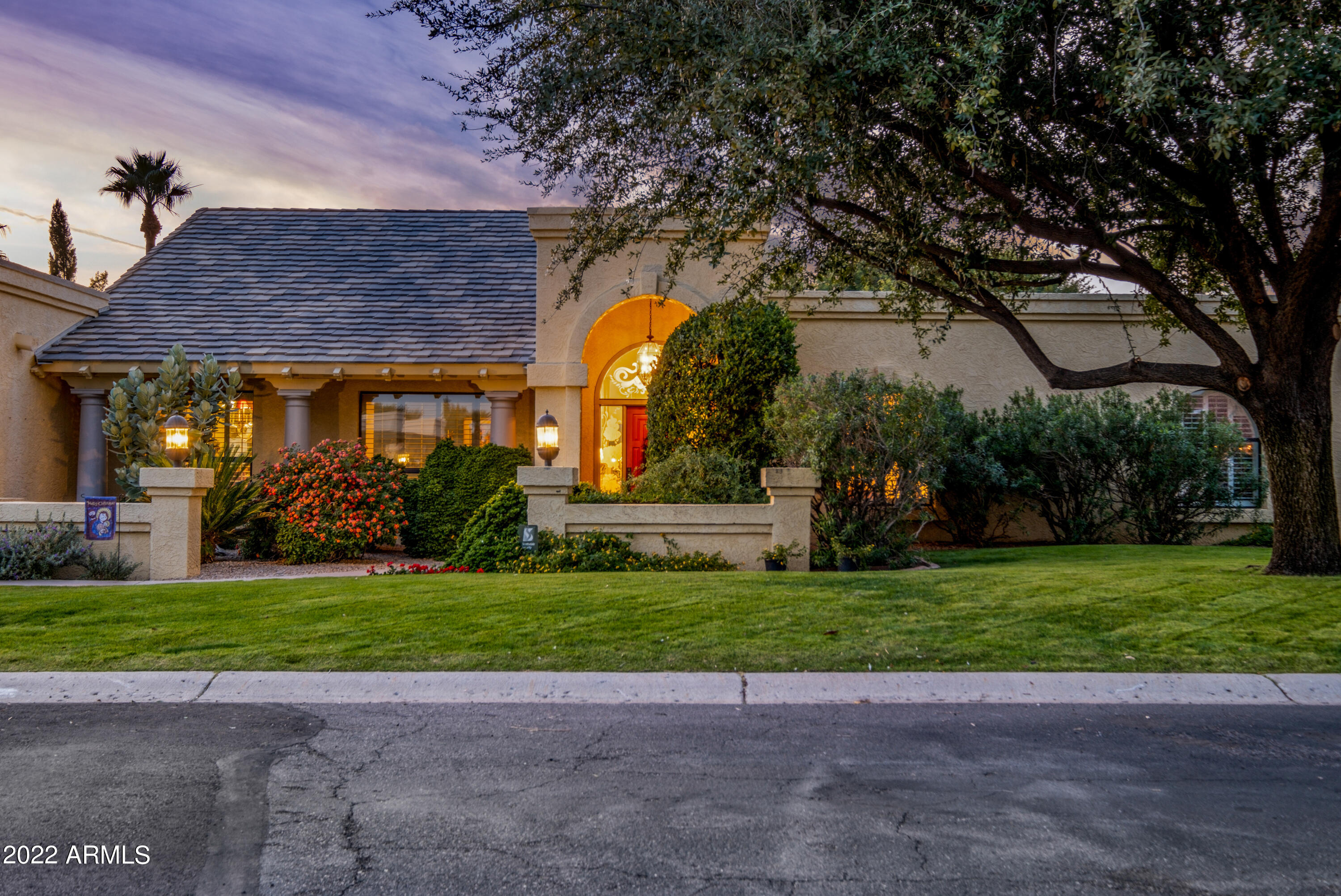 11438 N 54TH Place