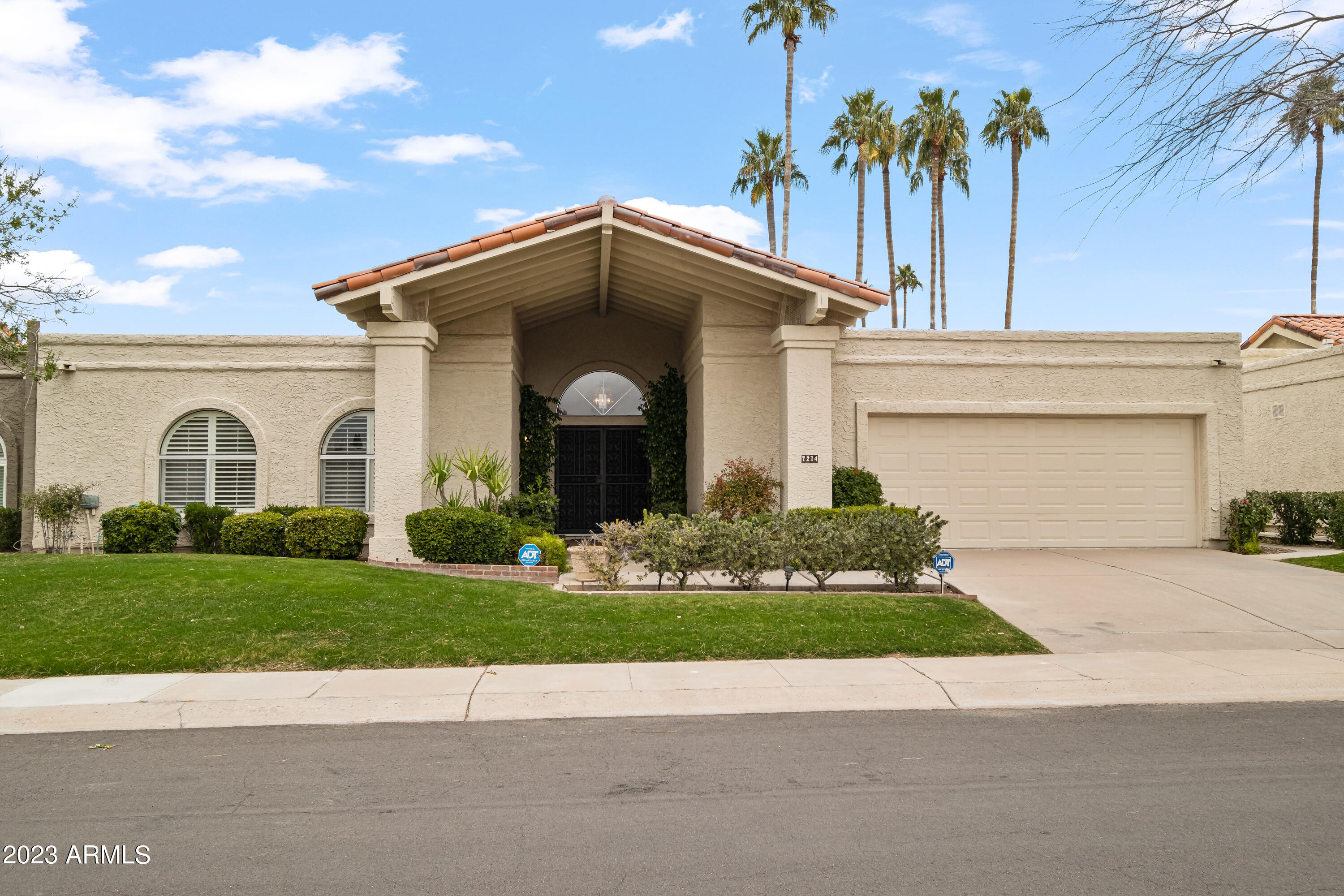 7274 E LAS PALMARITAS Drive