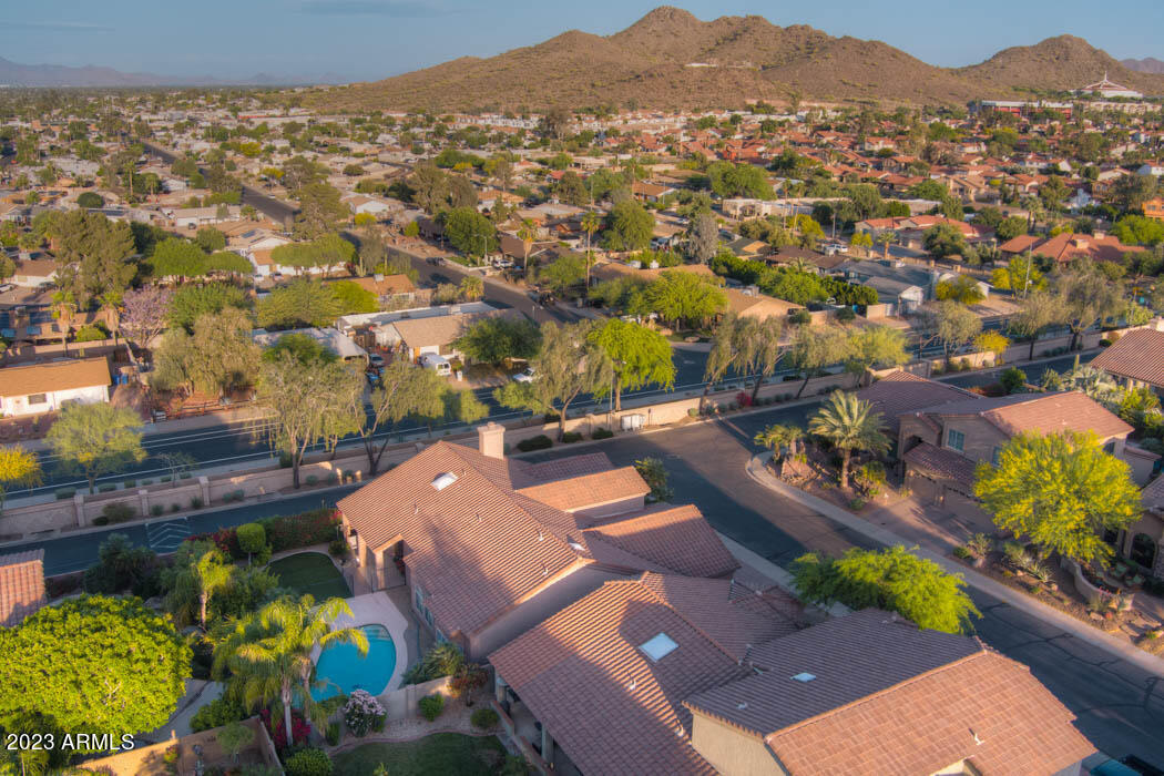 1956 E Claire Drive