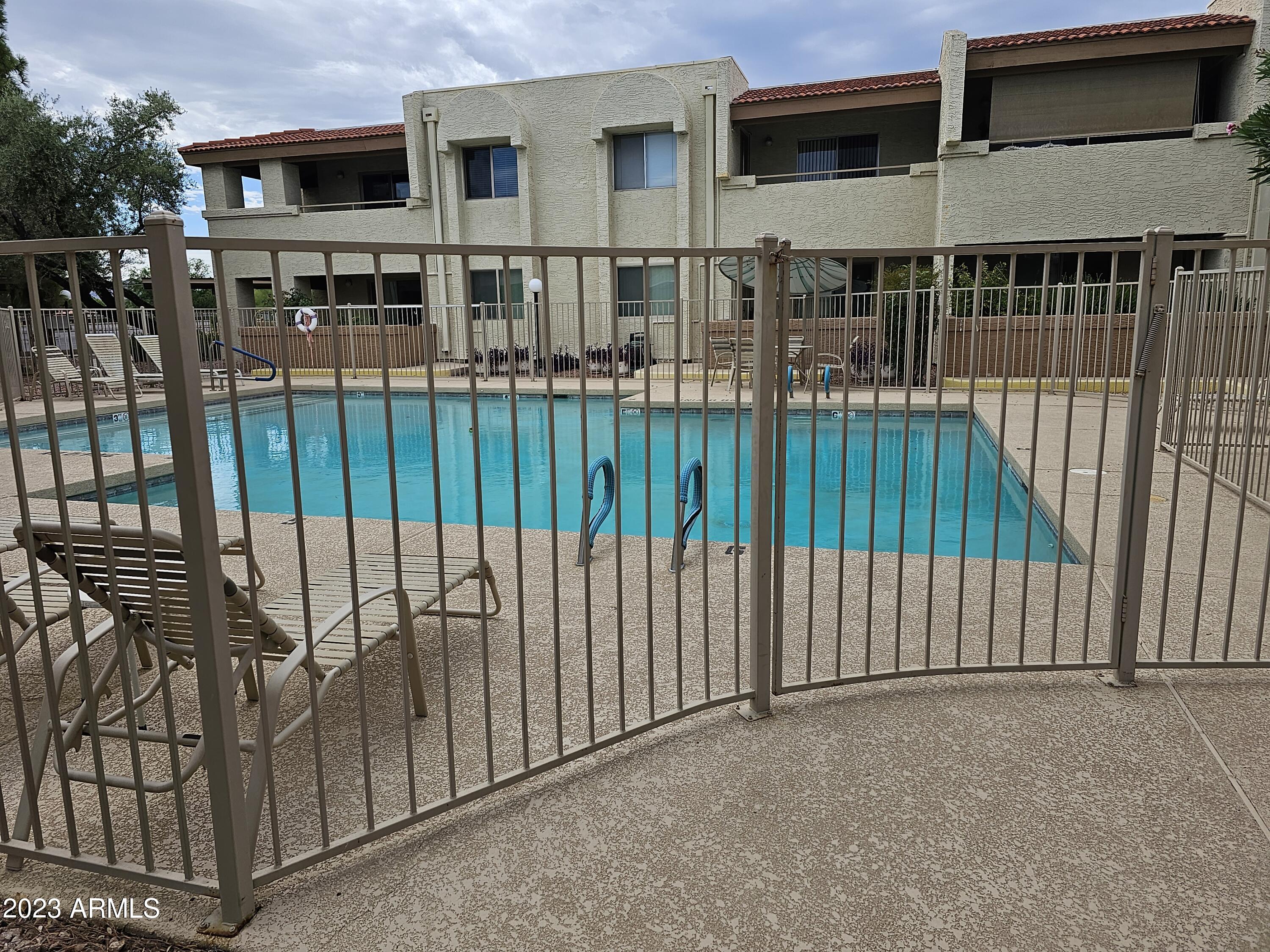 4150 E CACTUS Road # 102