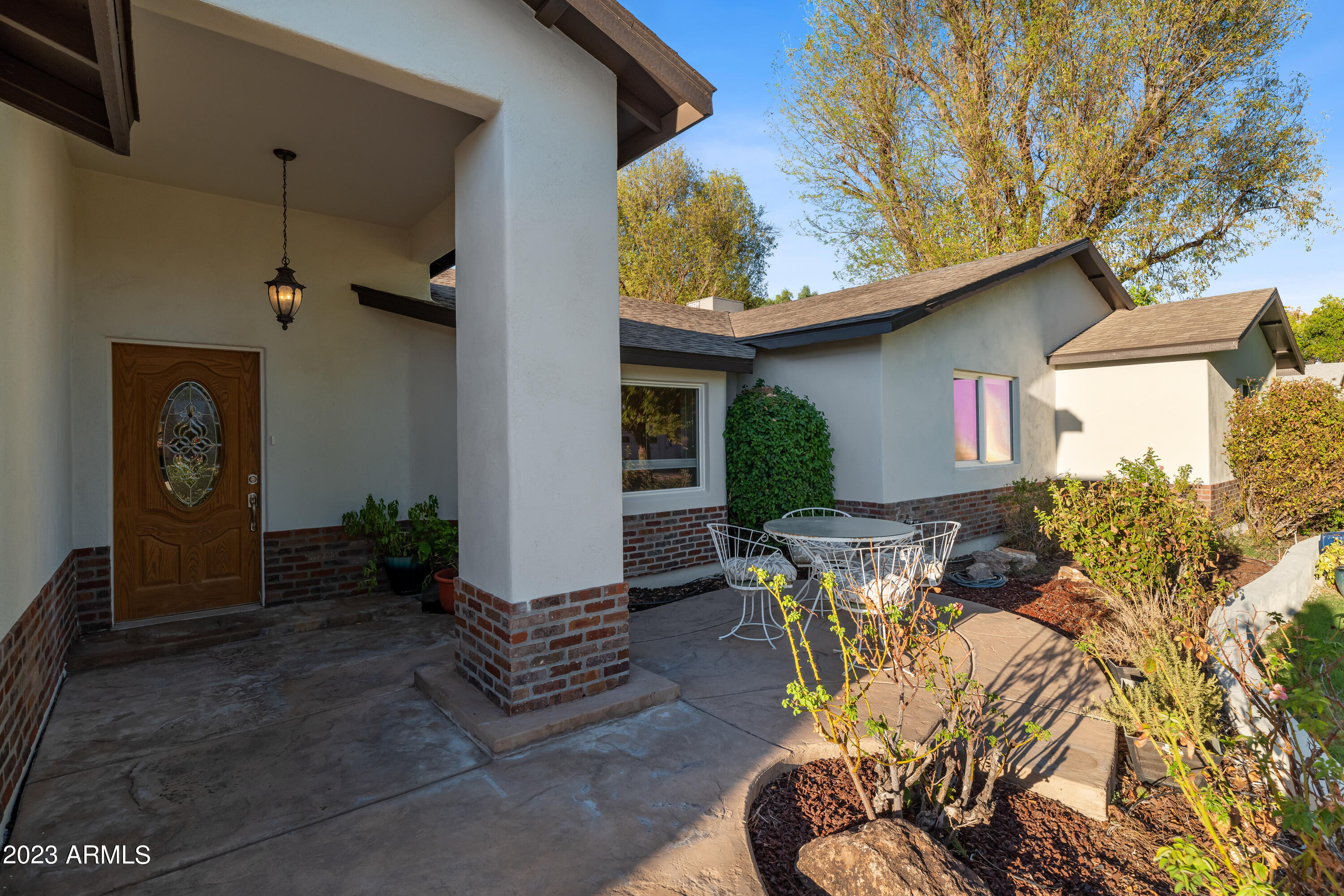 5316 E VOLTAIRE Avenue