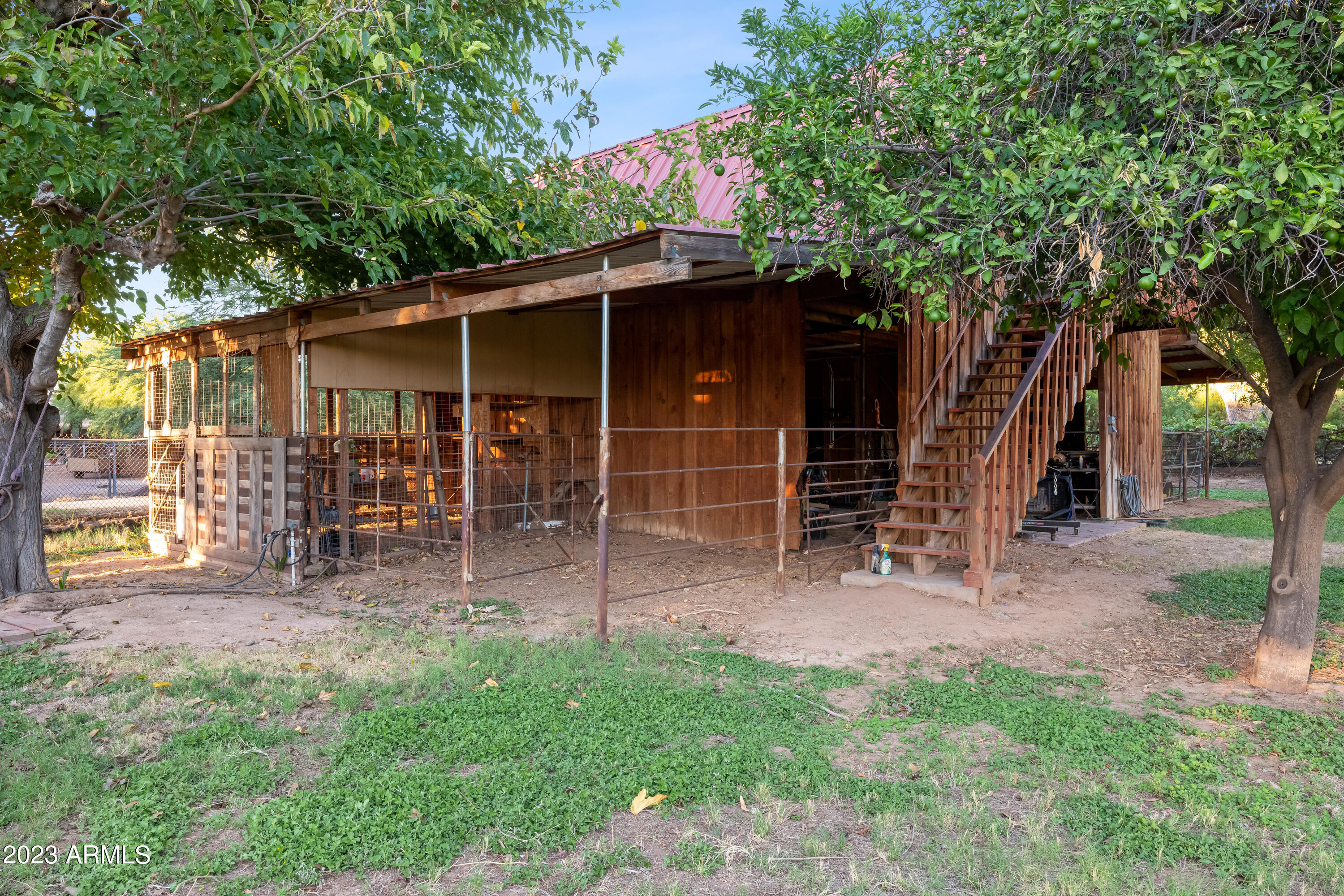 5316 E VOLTAIRE Avenue