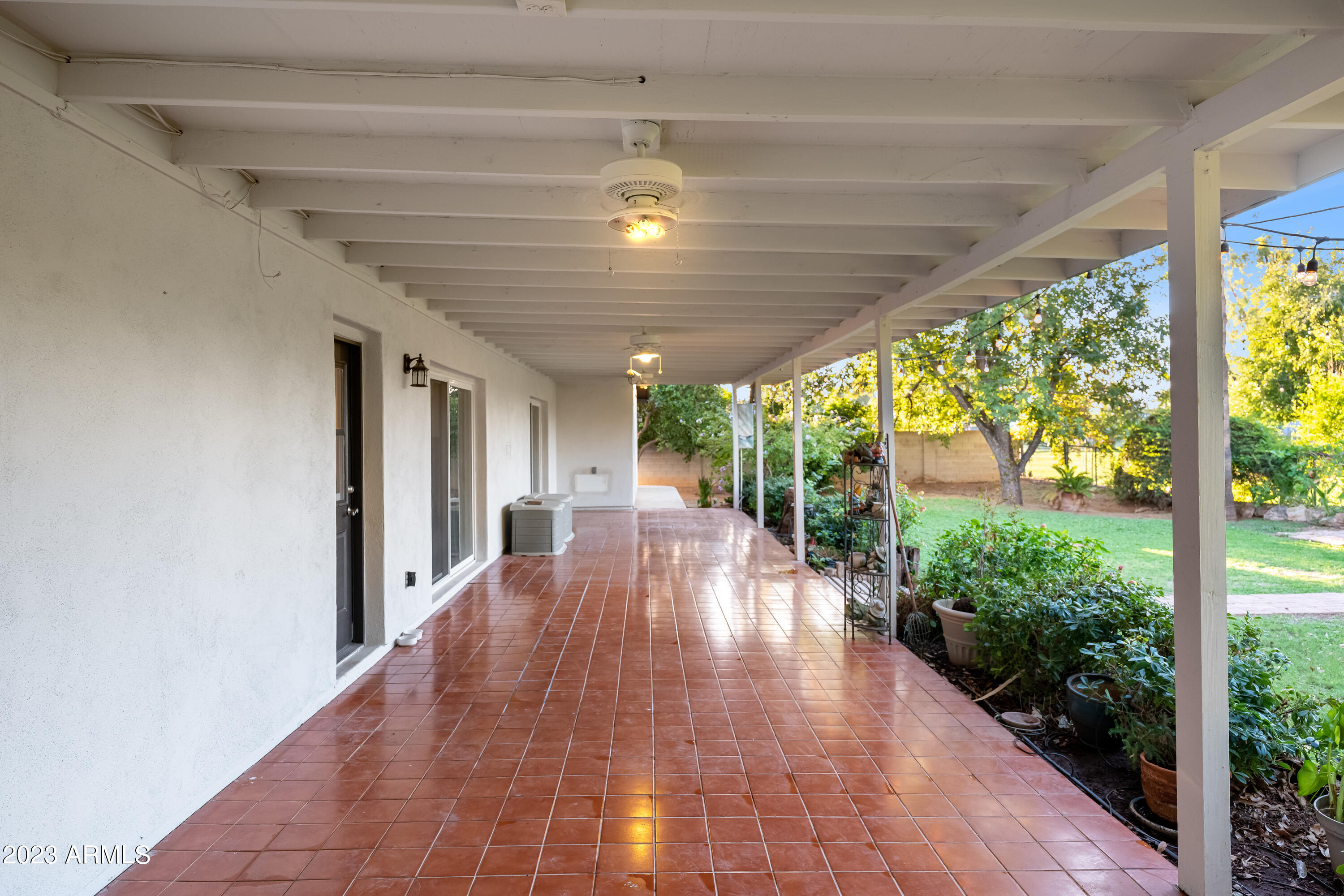 5316 E VOLTAIRE Avenue