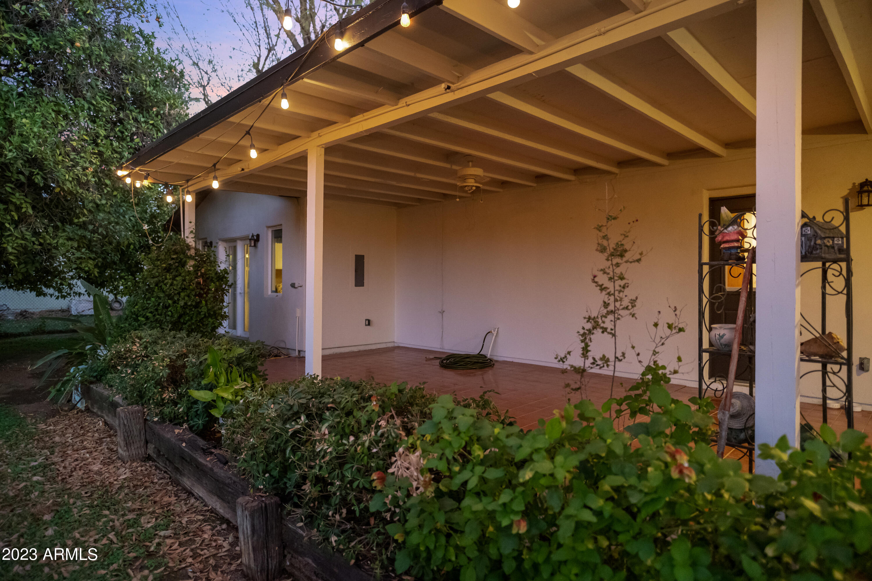 5316 E VOLTAIRE Avenue