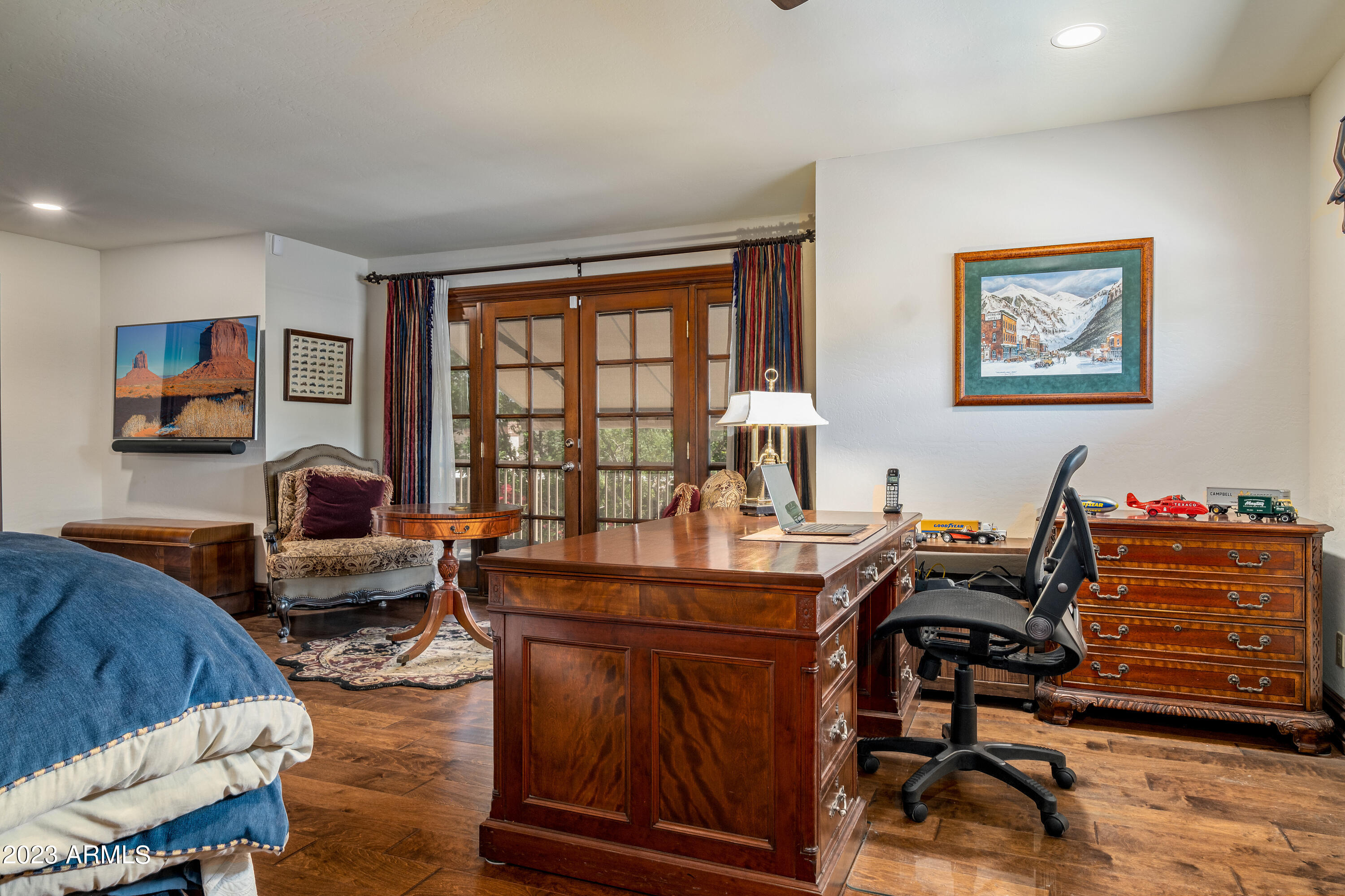 10423 N 48TH Place