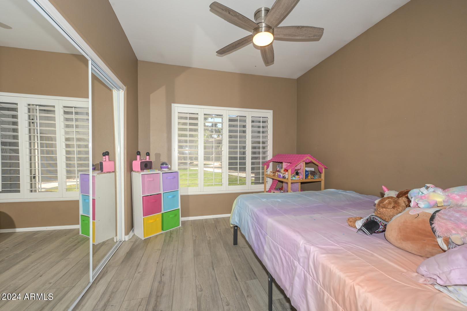 600 W GROVE Parkway # 1137
