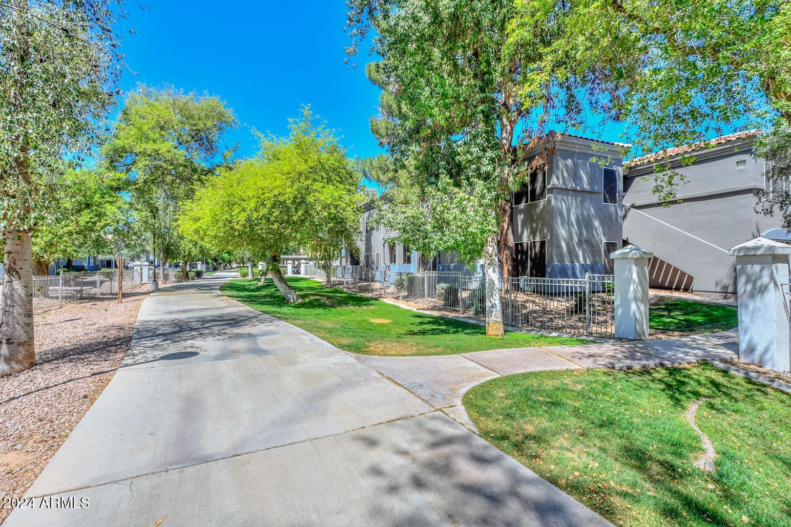 600 W GROVE Parkway # 1137