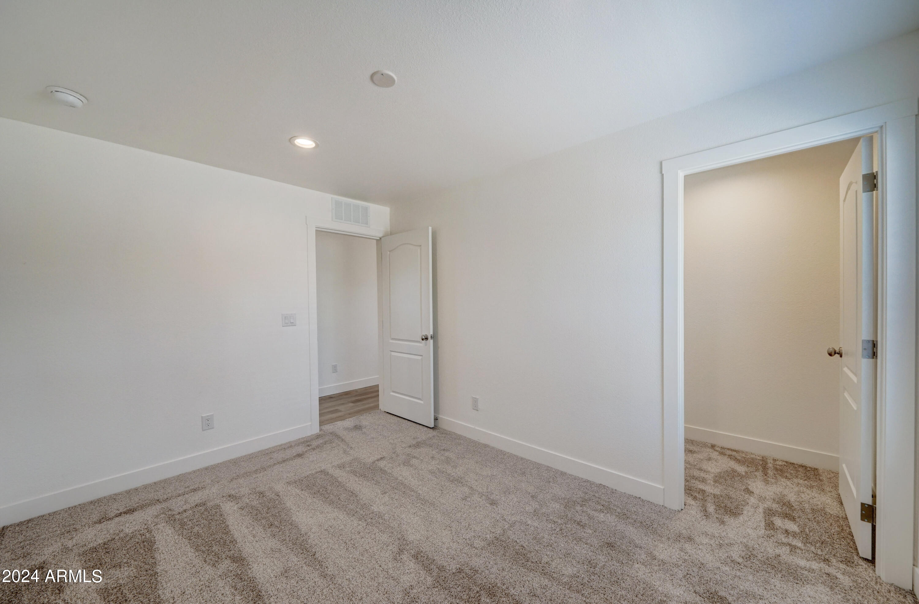 258 S ROYAL PALM Road