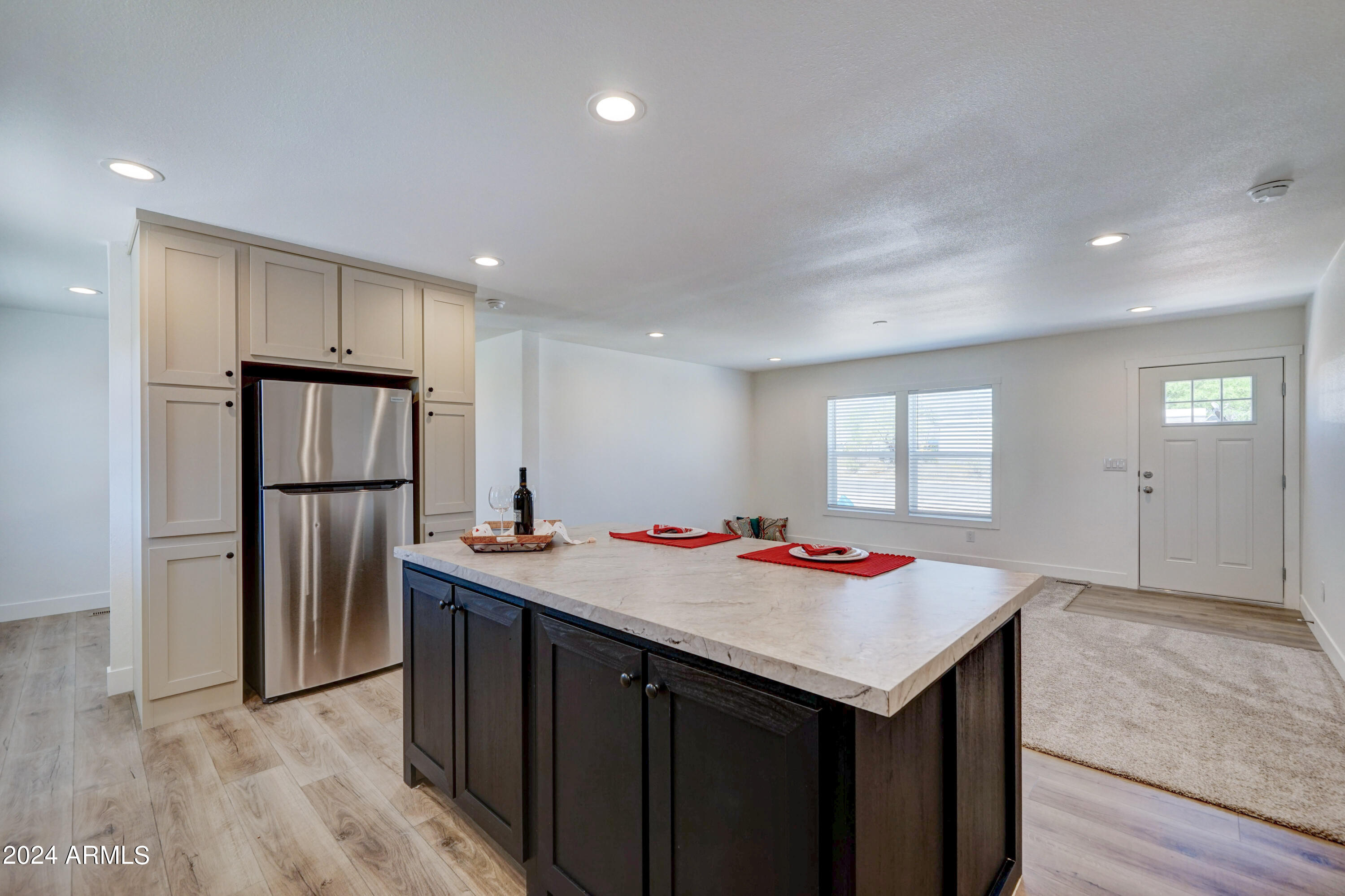 258 S ROYAL PALM Road