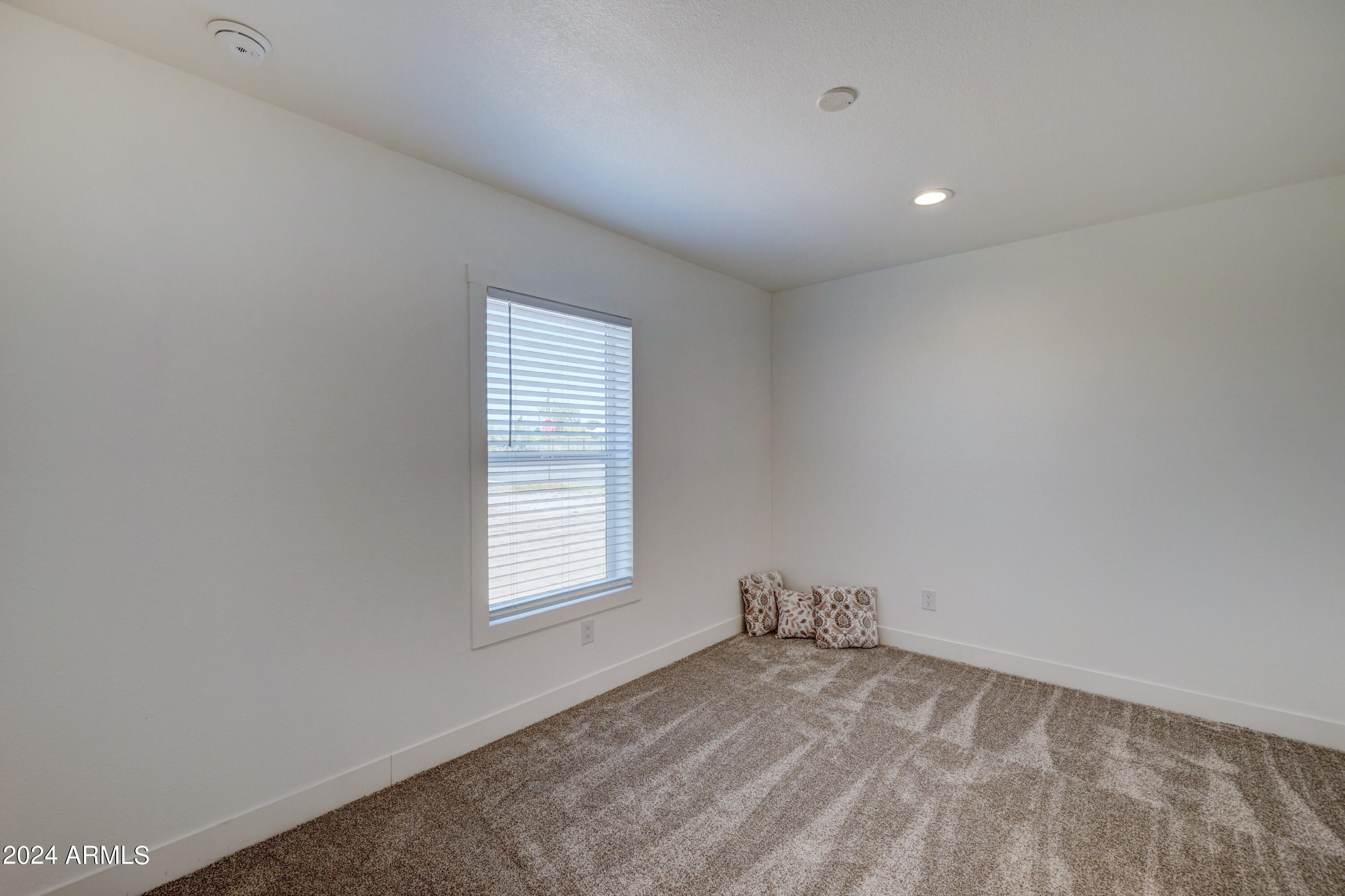 258 S ROYAL PALM Road