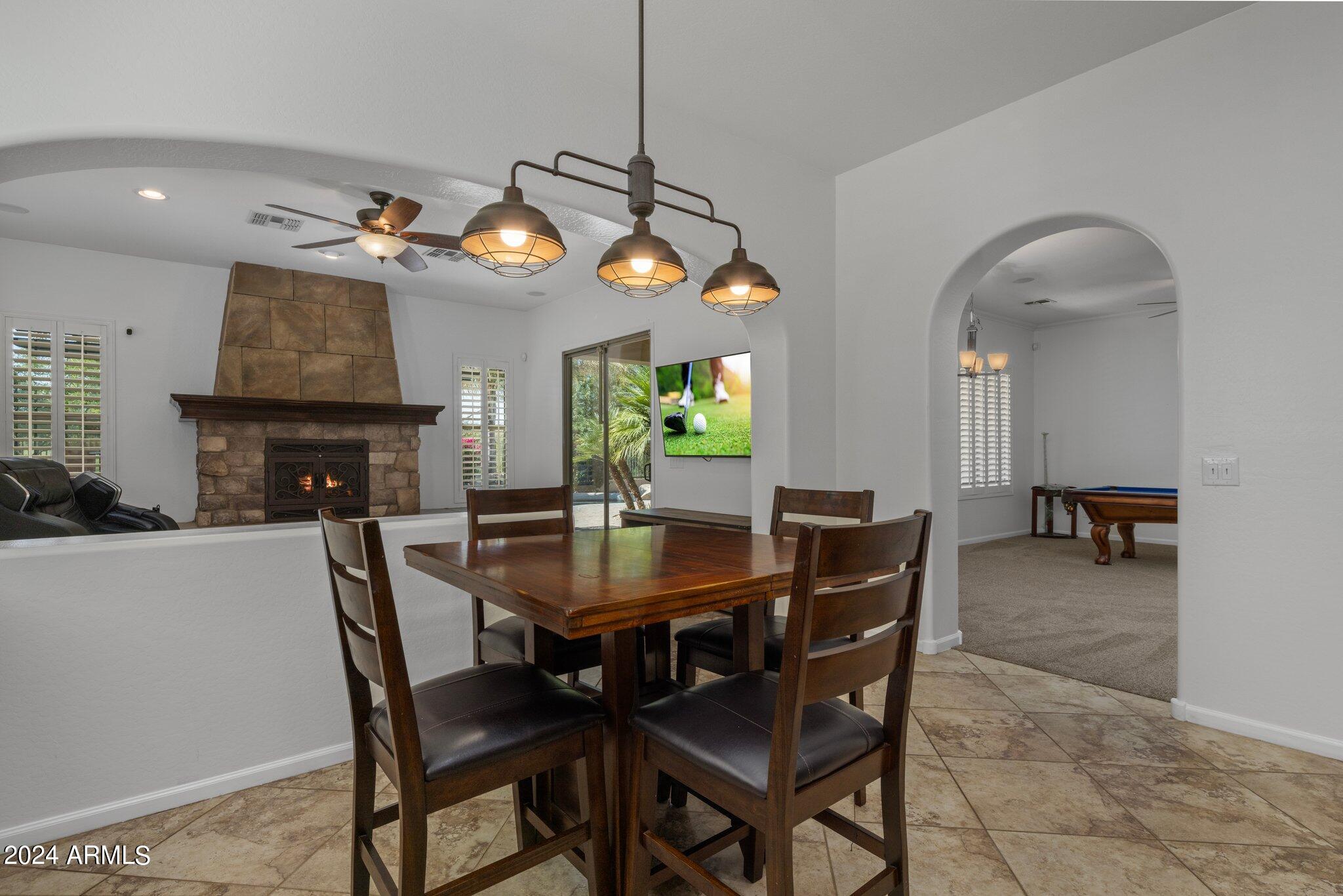 2416 E CHARLENE Place