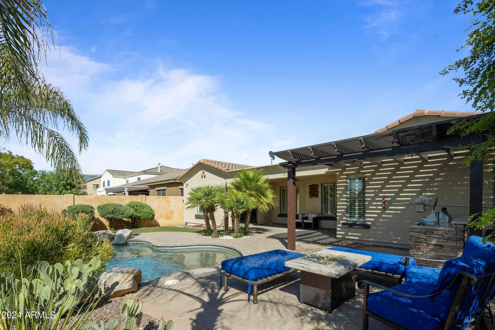 2416 E CHARLENE Place