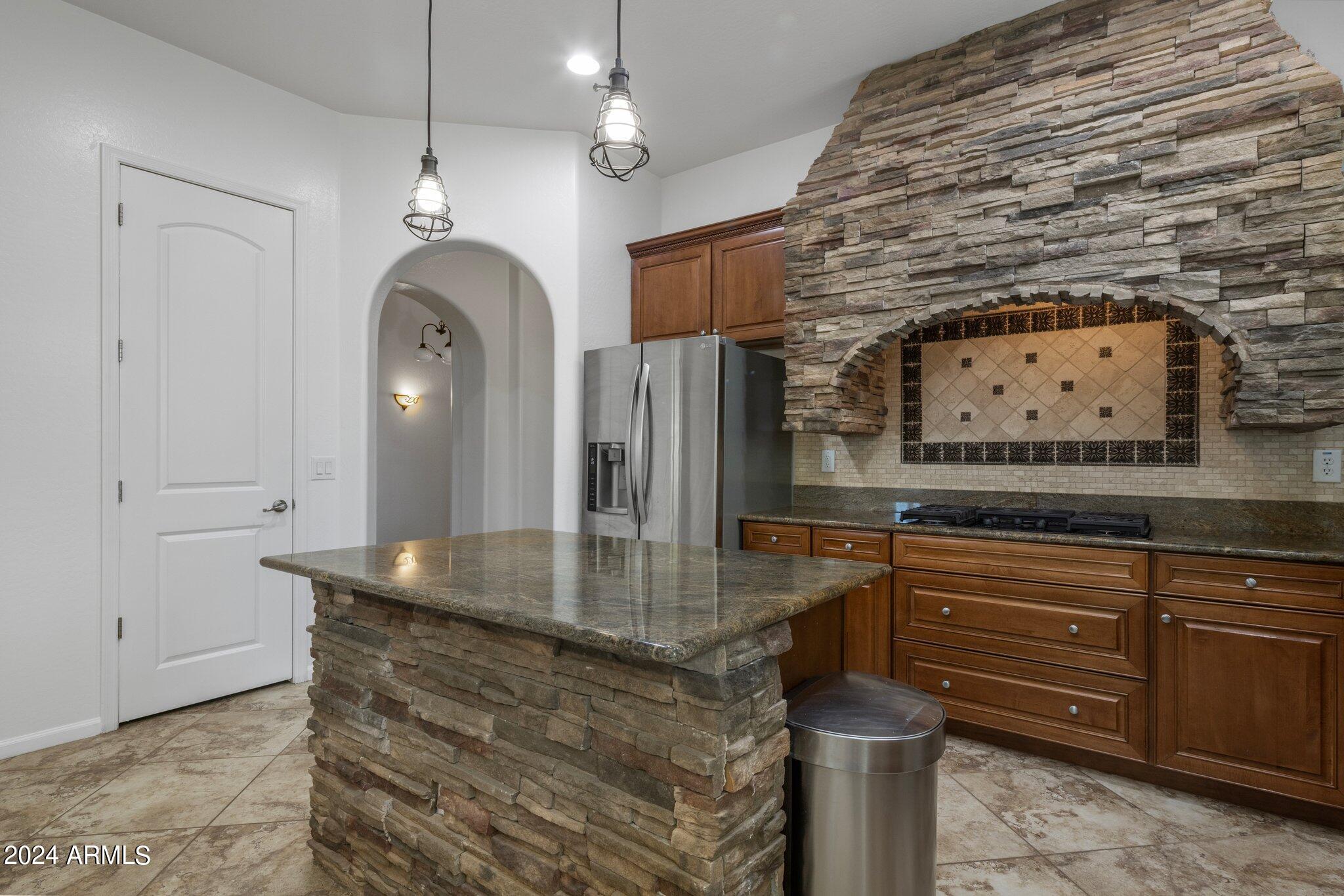 2416 E CHARLENE Place